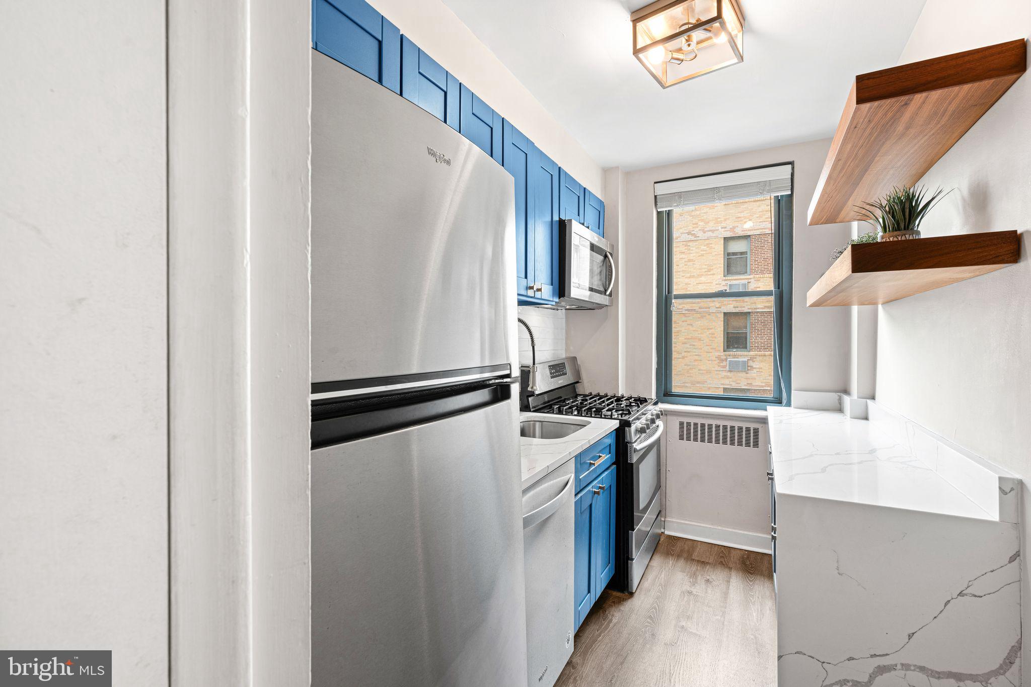 FAIRMOUNT - Residential