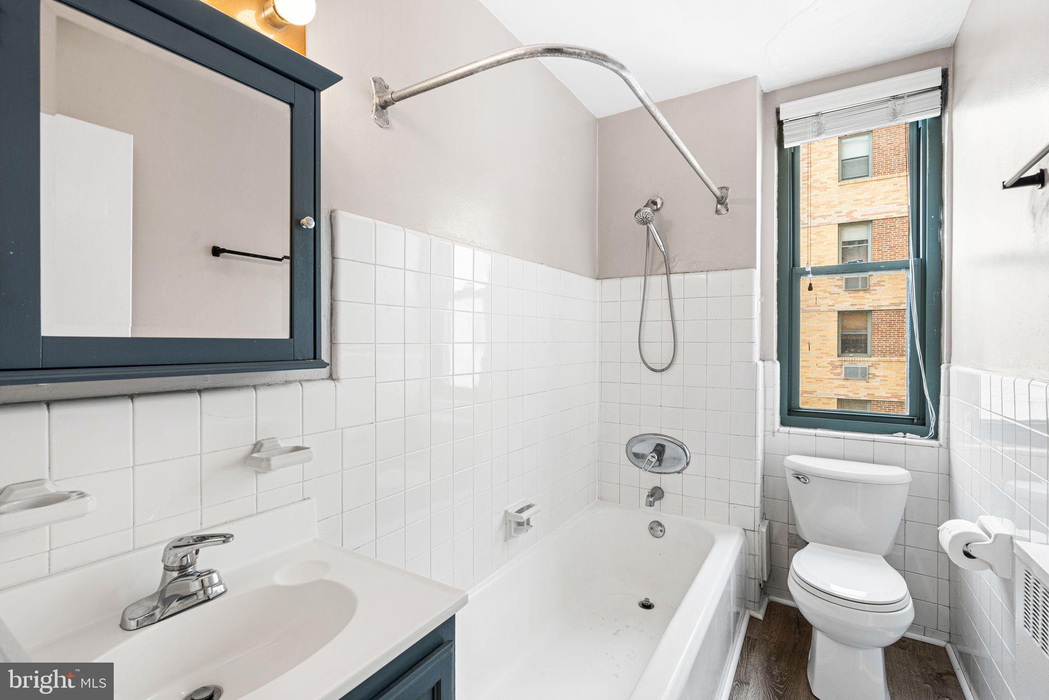 FAIRMOUNT - Residential
