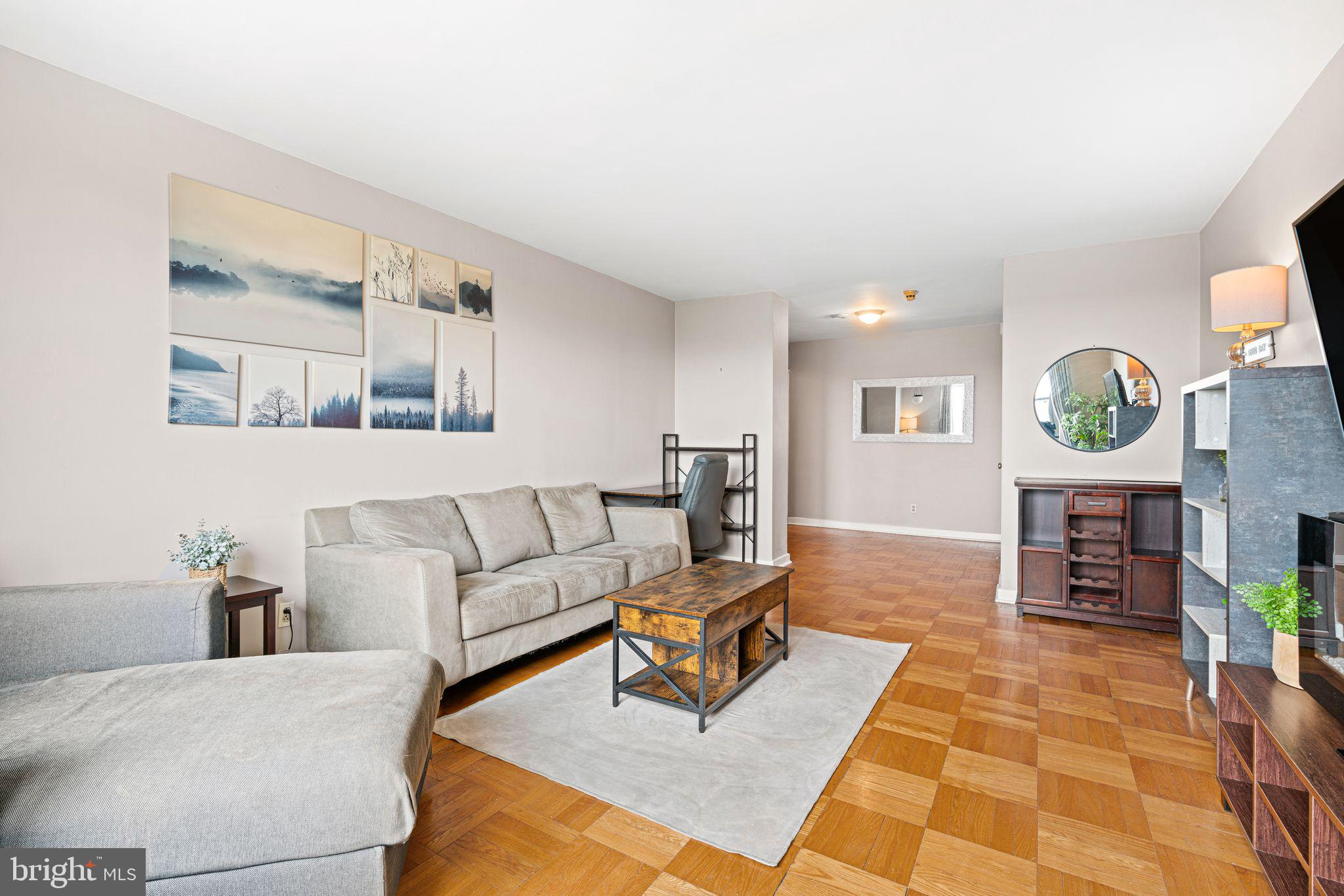 FAIRMOUNT - Residential