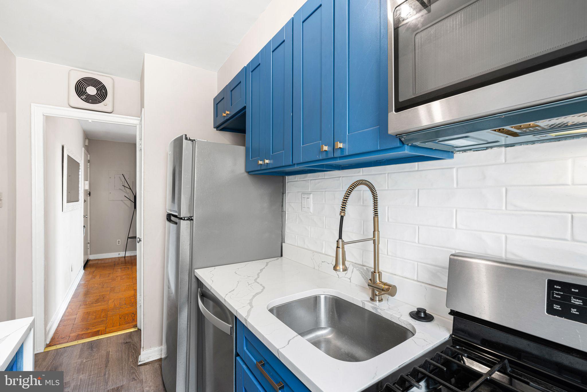 FAIRMOUNT - Residential