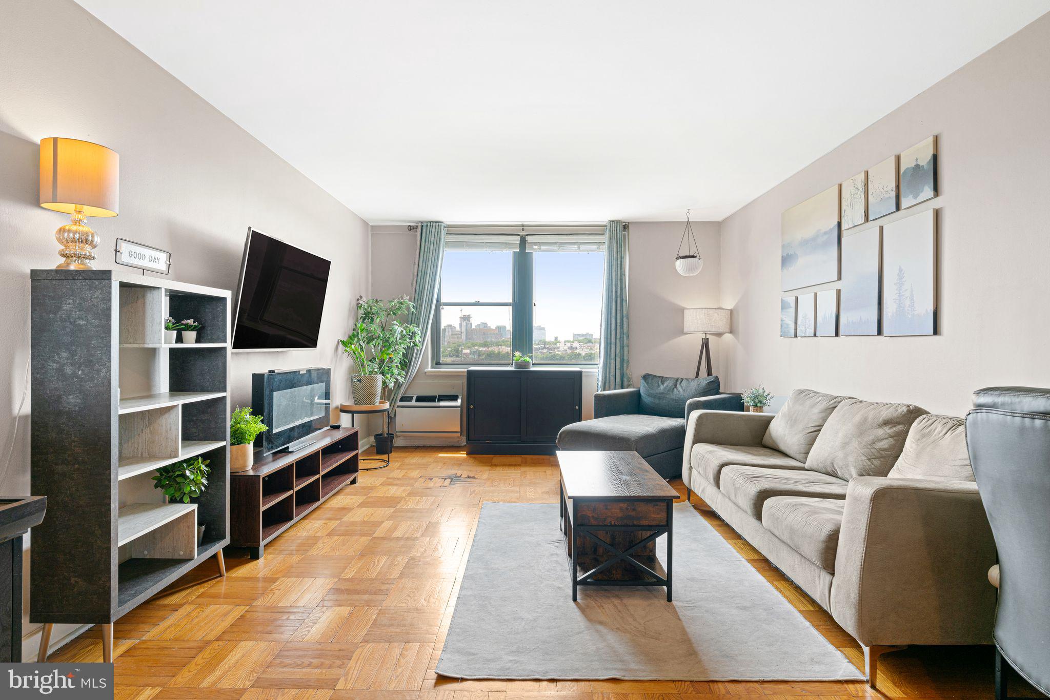 FAIRMOUNT - Residential