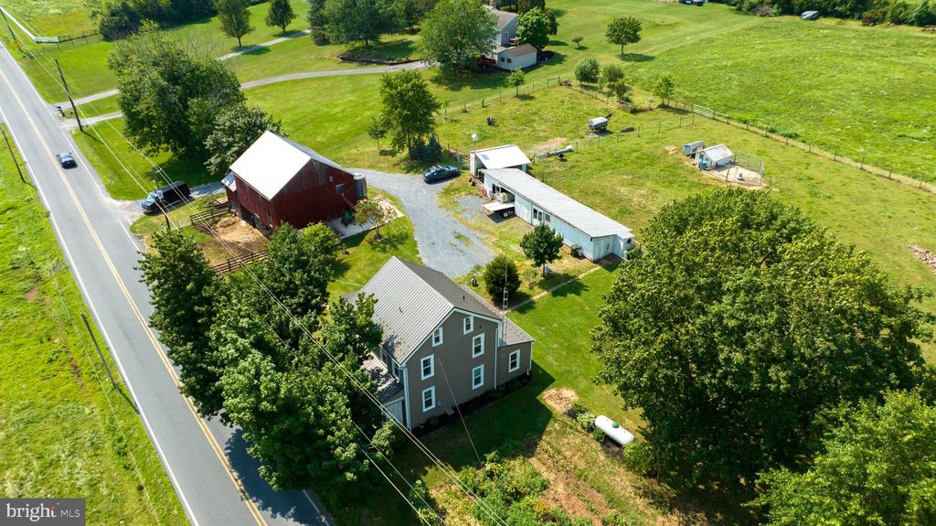 Photo of 985 SMOKESTOWN RD, DENVER, PA 17517 (MLS # PALA2039268)