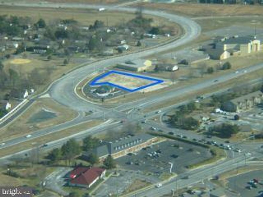 READY TO BUILD CORNER OF WESTBOUND RT 50 AND BEAGLIN PARK DRIVE, 1.87 ACRES, OFF SITE STORM WATER MANAGEMENT. OWNER WILL DIVIDE INTO SMALLER PARCELS, CITY OF SALISBURY LBI ZONING, WATER AND SEWER ON SITE, DEVELOPER PREFERS BUILD TO SUIT, BANK OF DELMARVA NOW OPEN. OWNER WILL DO A LANDLEASE!