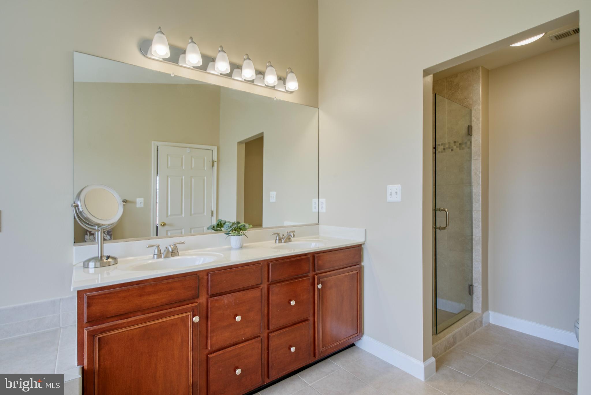 FARMWELL HUNT - Residential