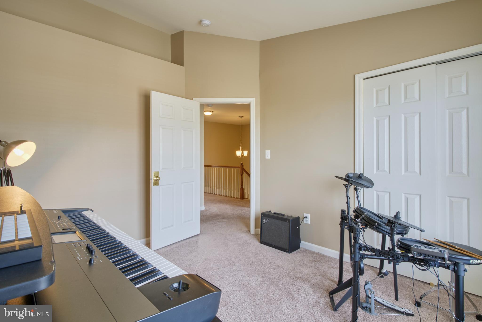 FARMWELL HUNT - Residential