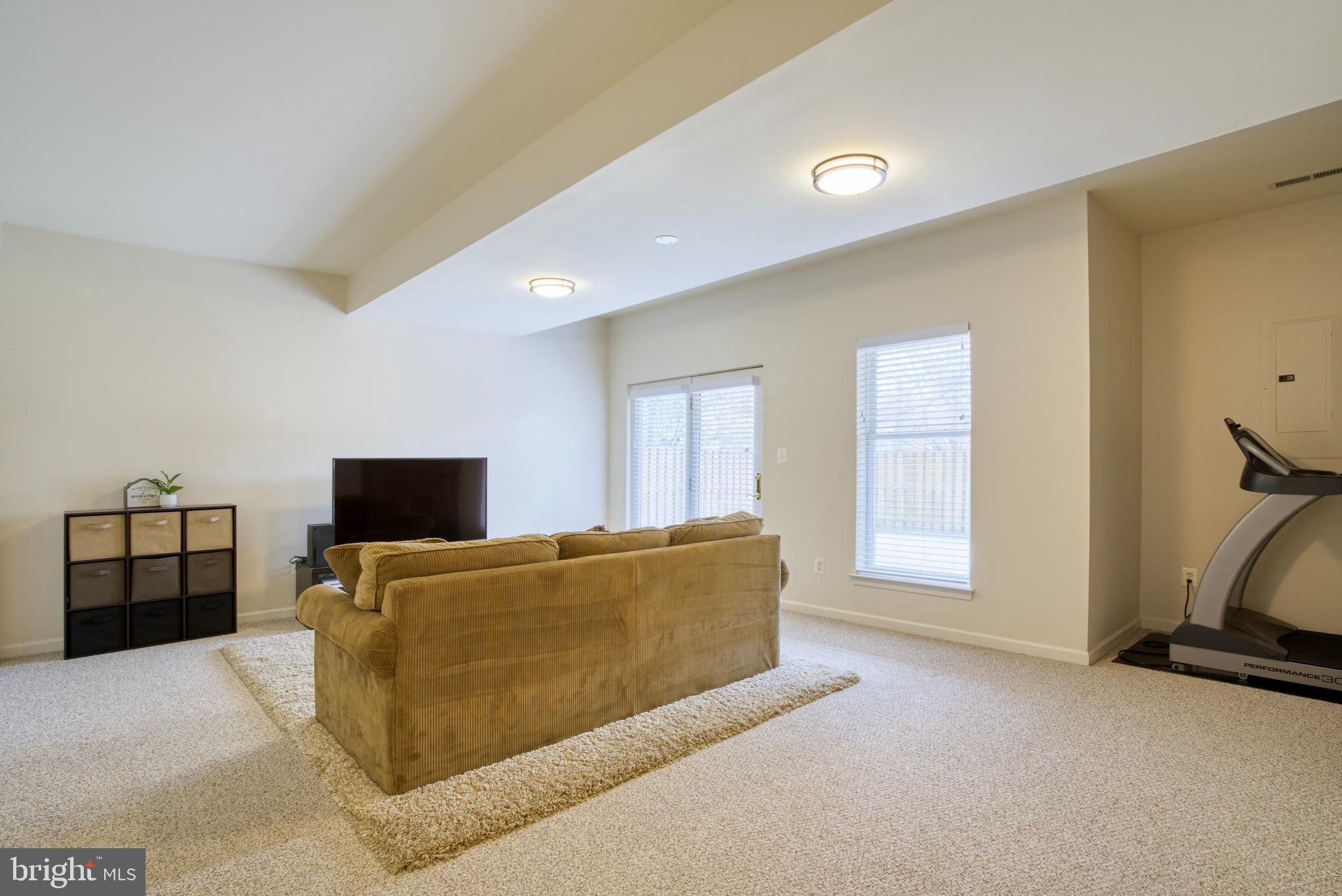 FARMWELL HUNT - Residential