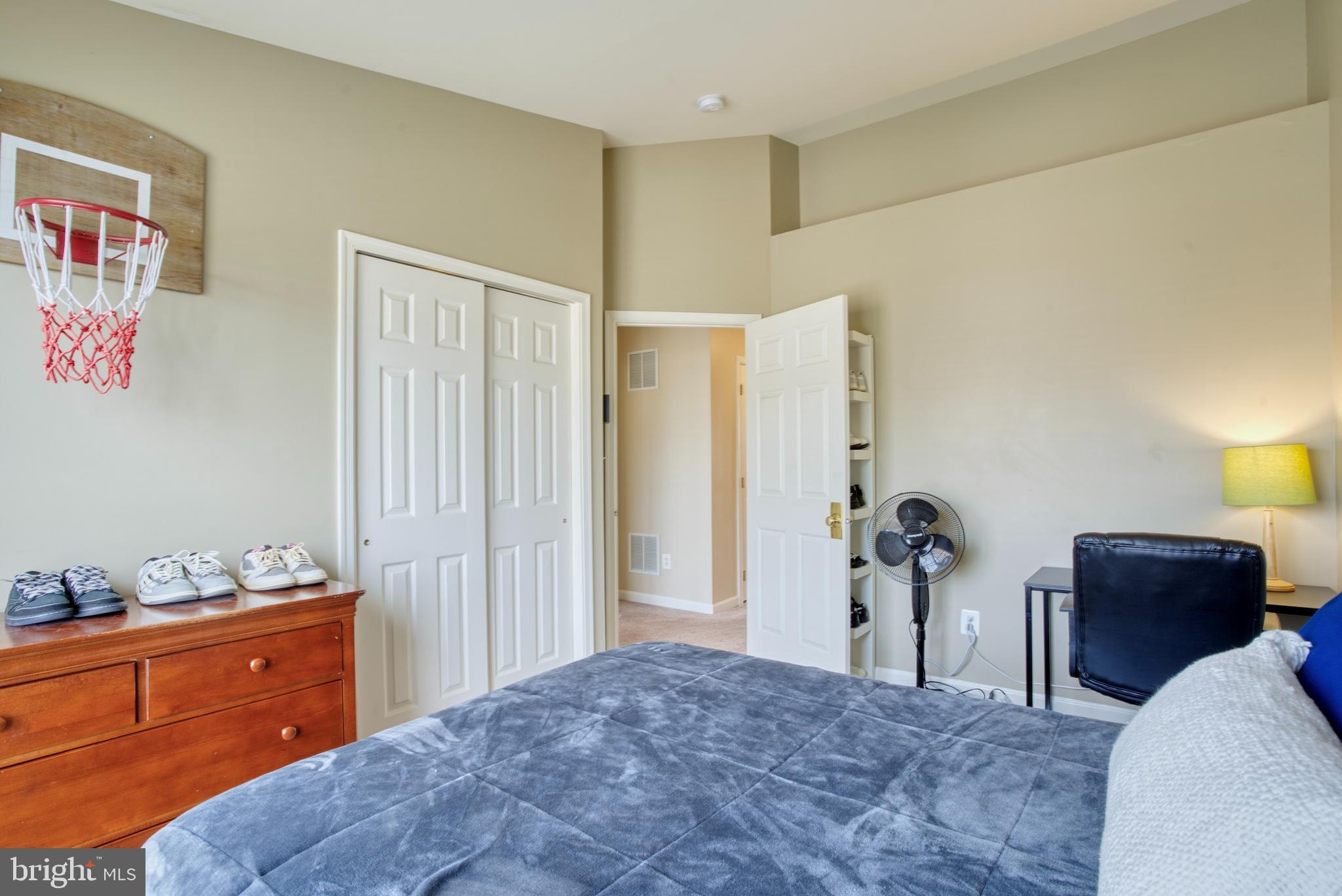 FARMWELL HUNT - Residential