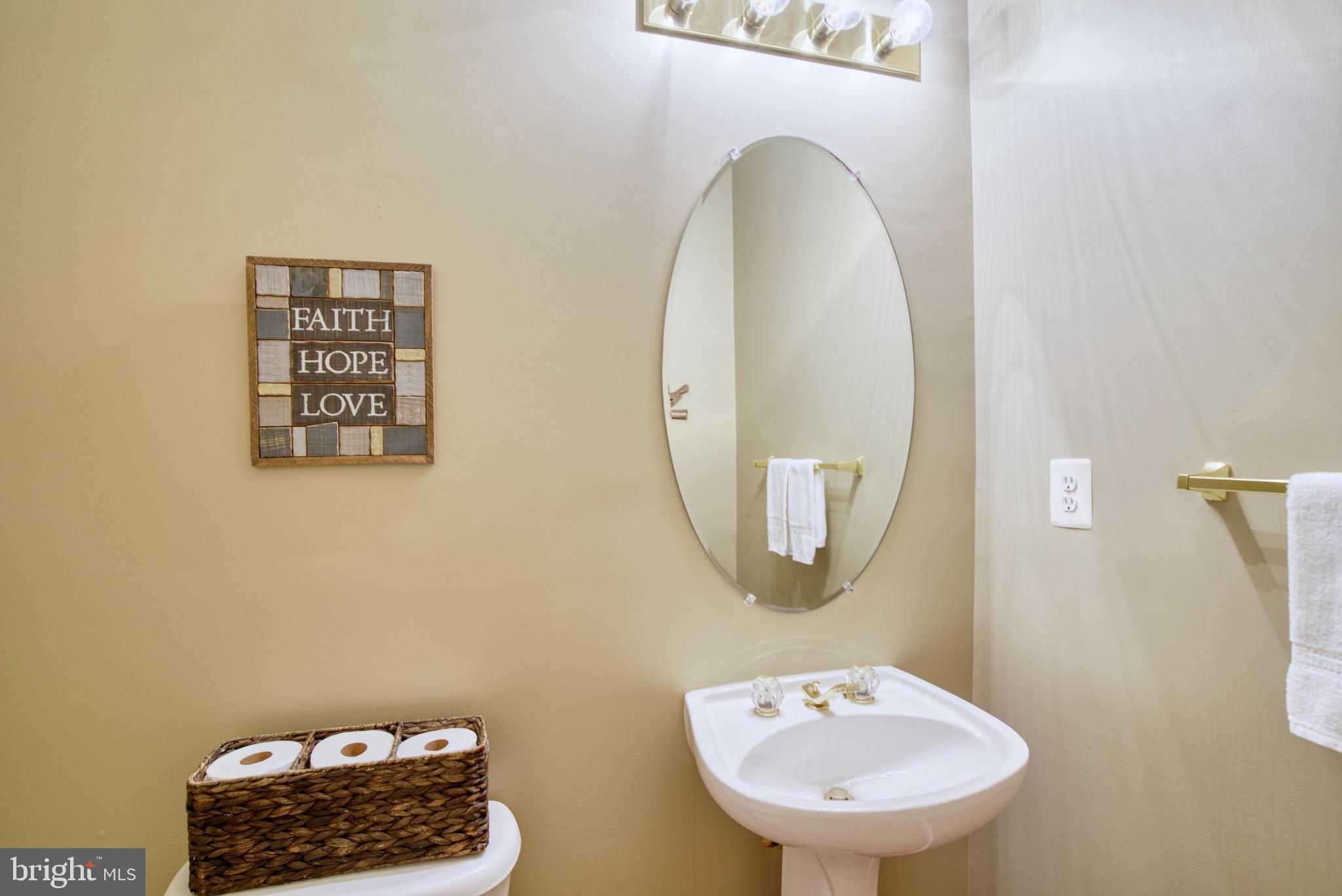 FARMWELL HUNT - Residential