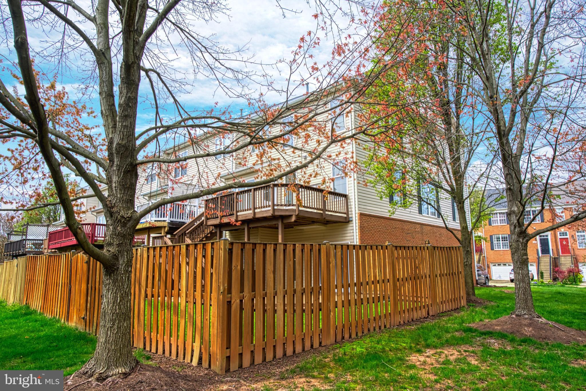 FARMWELL HUNT - Residential