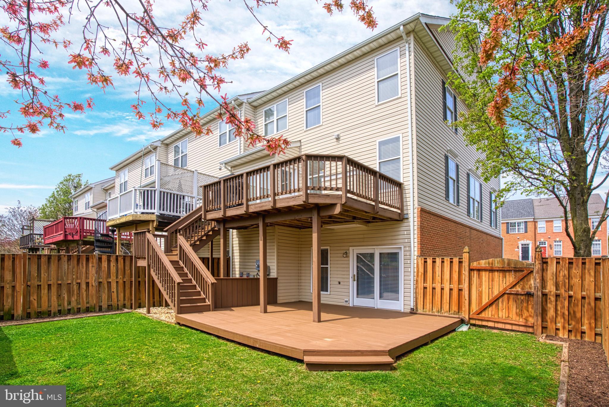 FARMWELL HUNT - Residential