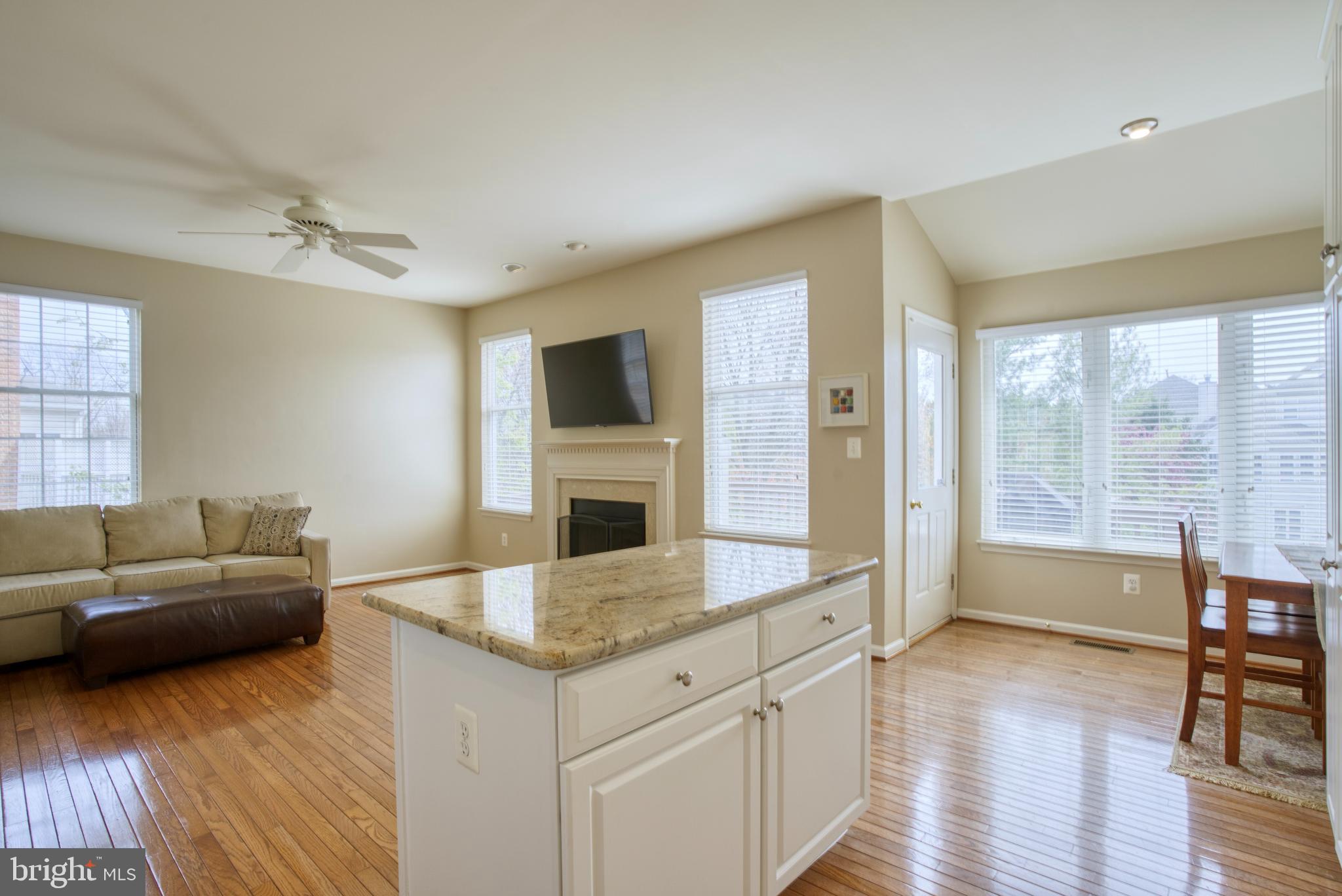 FARMWELL HUNT - Residential