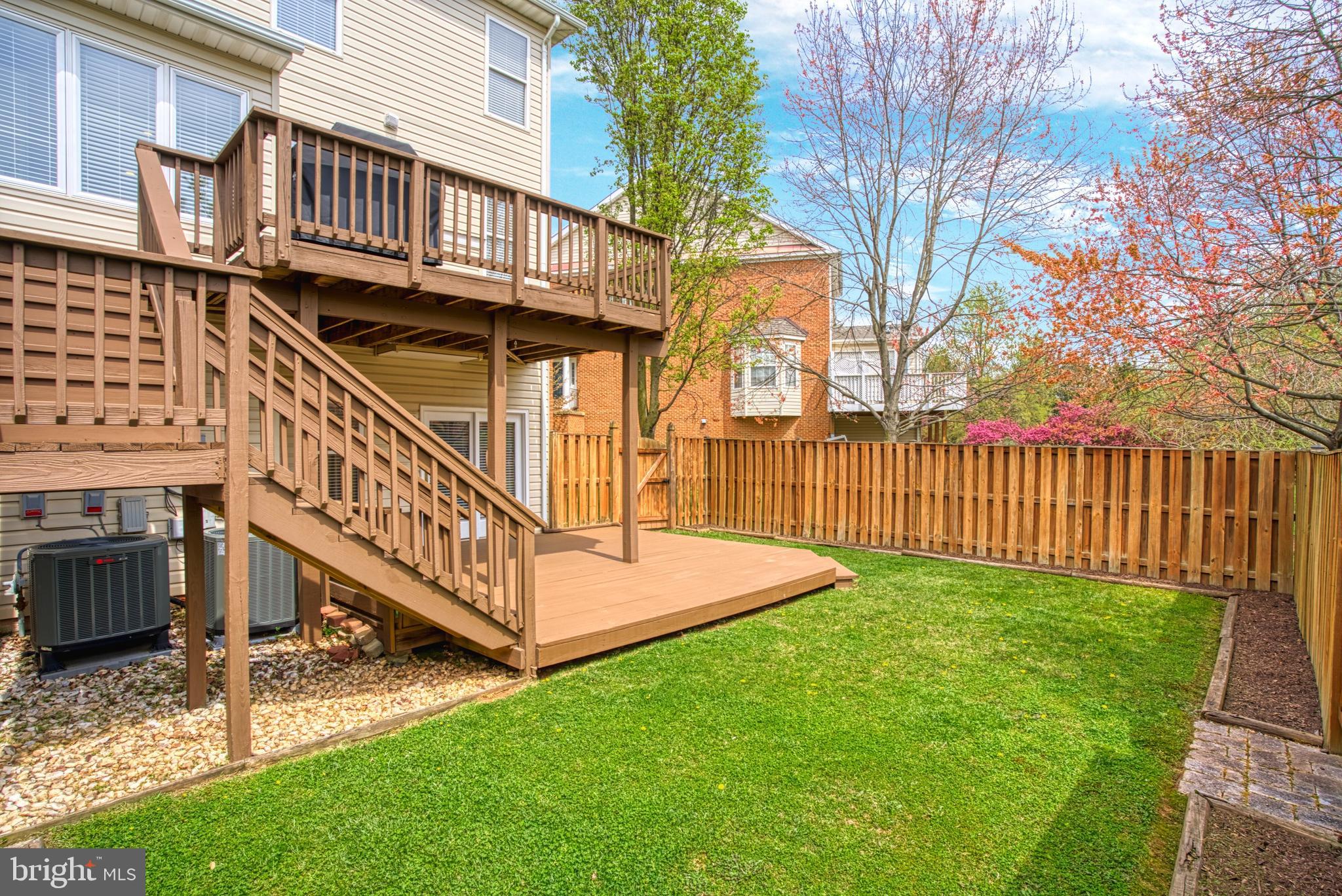 FARMWELL HUNT - Residential