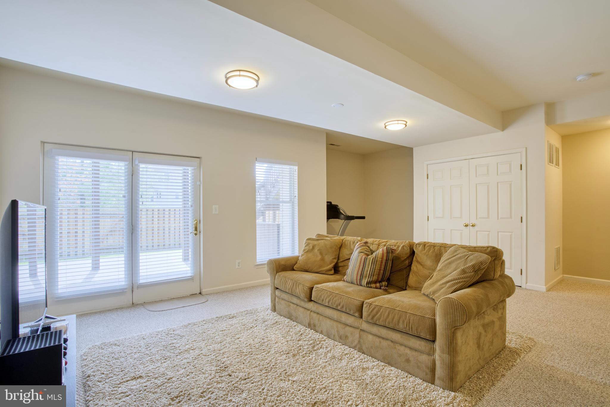 FARMWELL HUNT - Residential