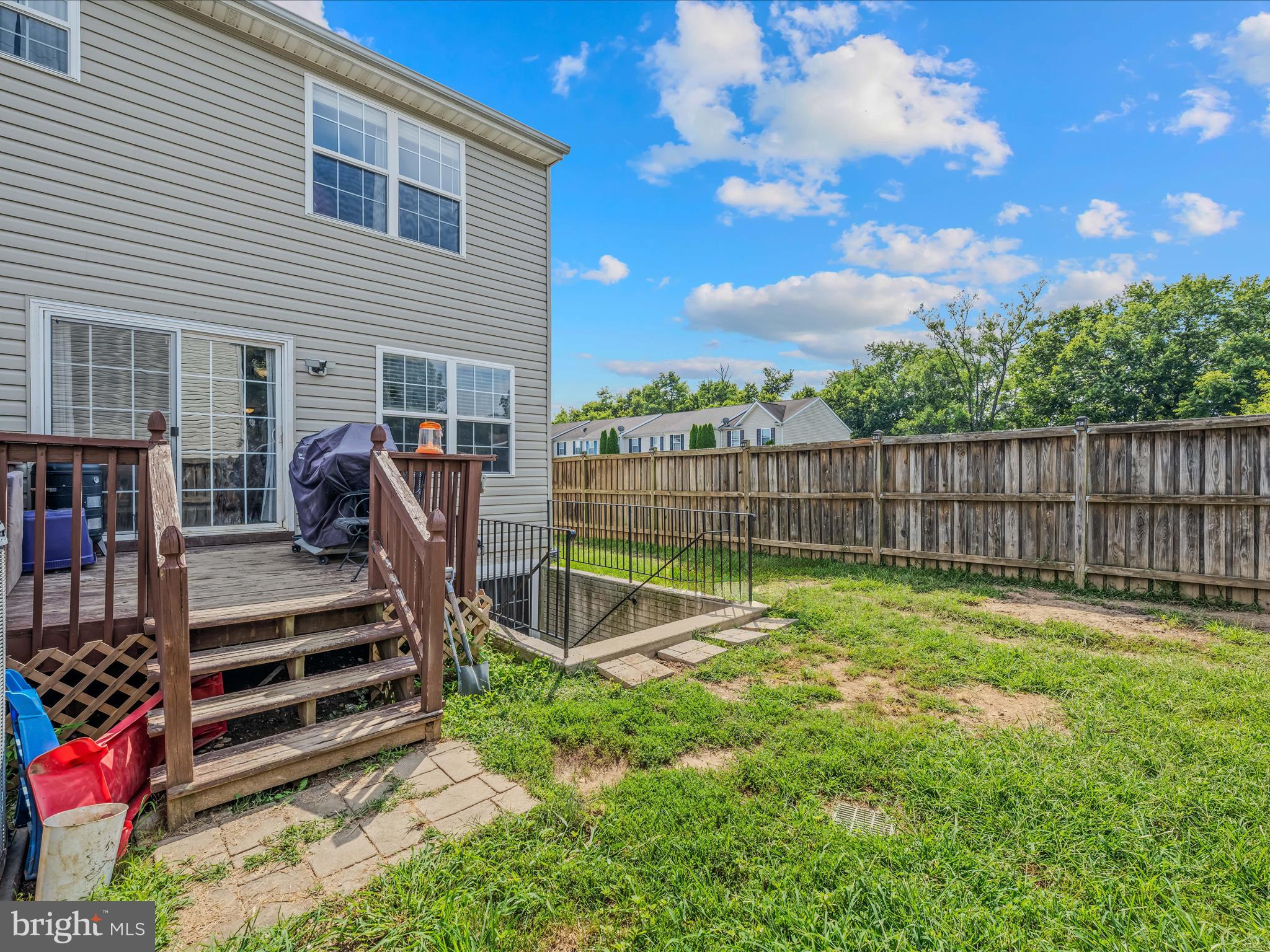 BUNKER HILL TOWNHOMES - Residential