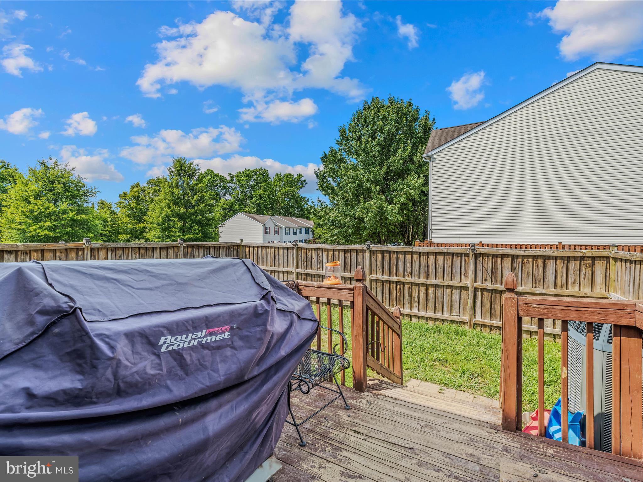 BUNKER HILL TOWNHOMES - Residential