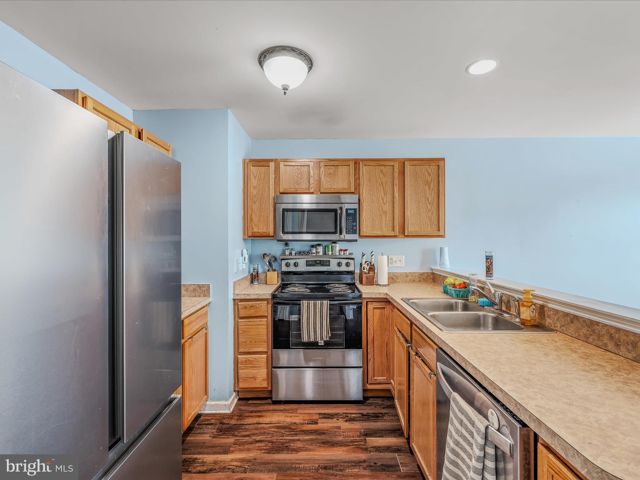 BUNKER HILL TOWNHOMES - Residential