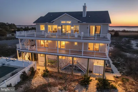 2118 N Bay Shore Drive, Milton, DE MLS: DESU2082462