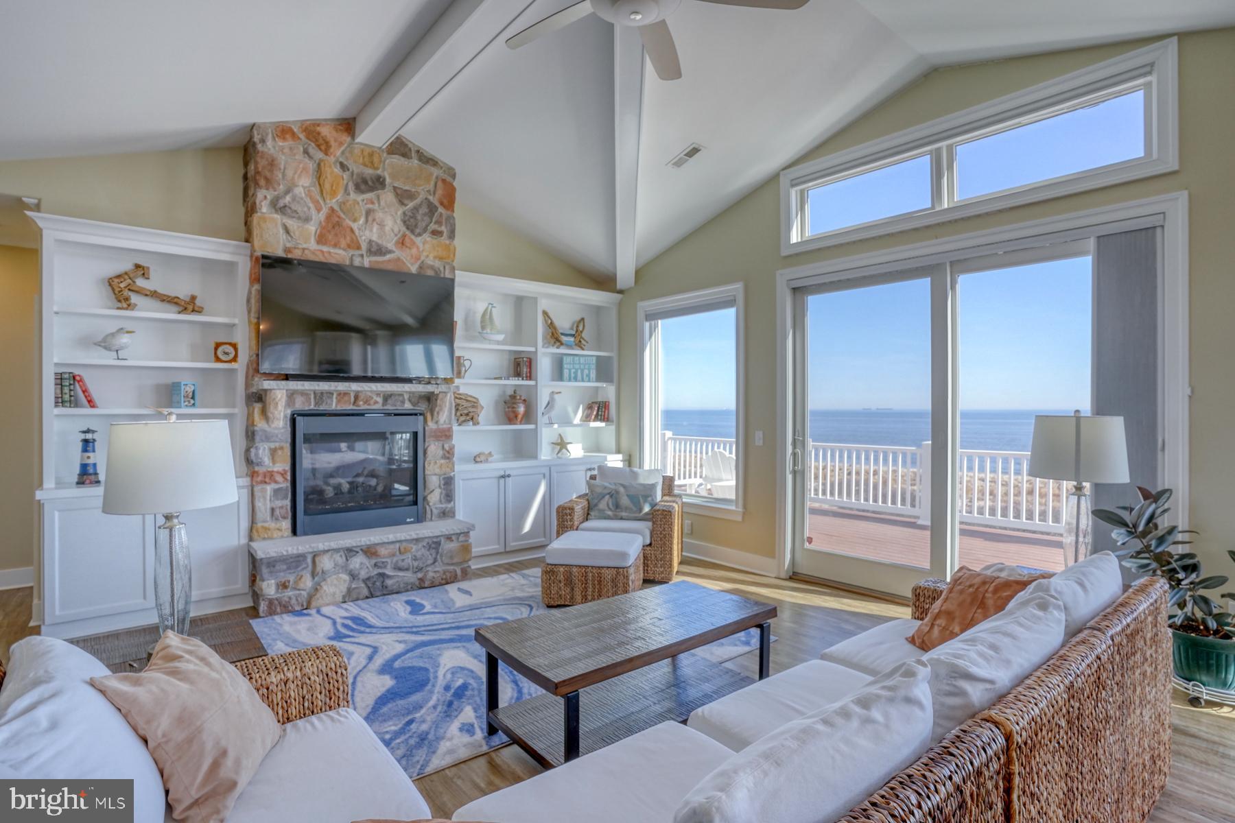 BACK BAY COVE - Residential