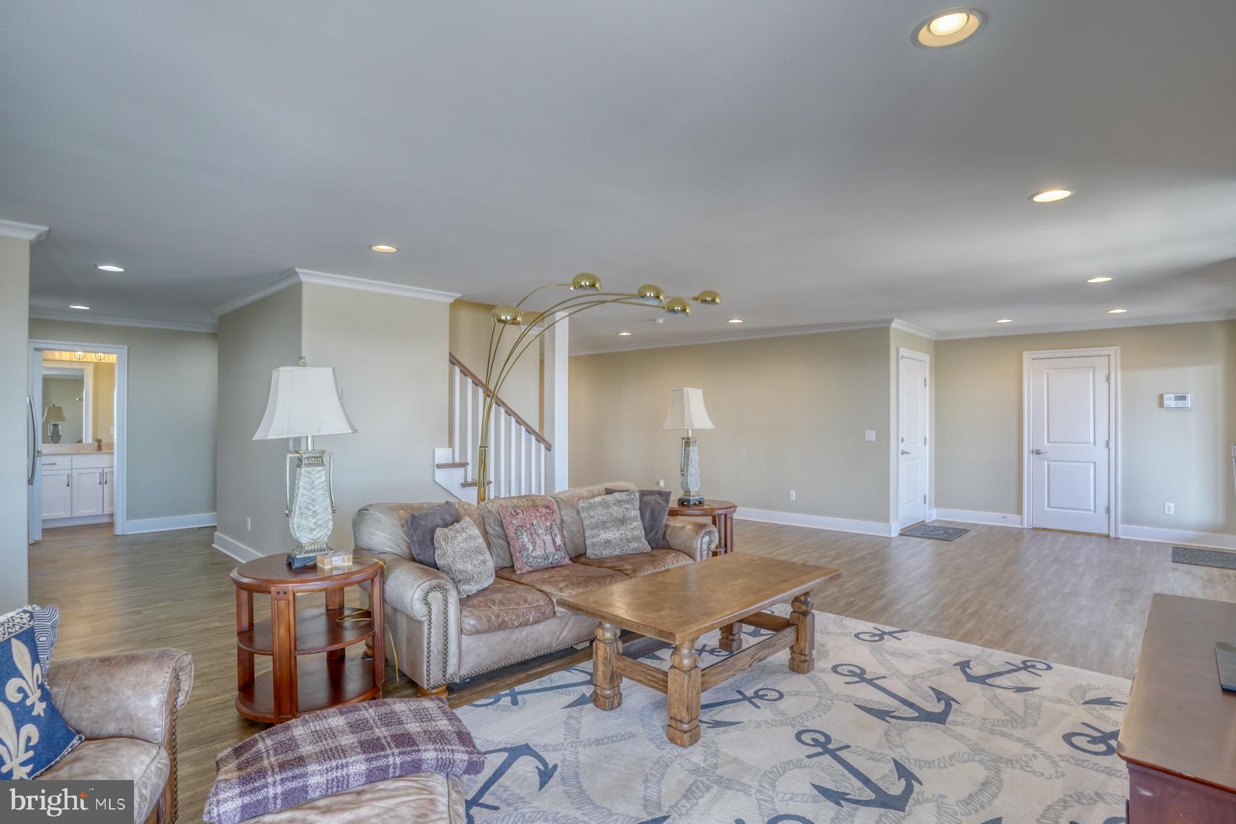 BACK BAY COVE - Residential