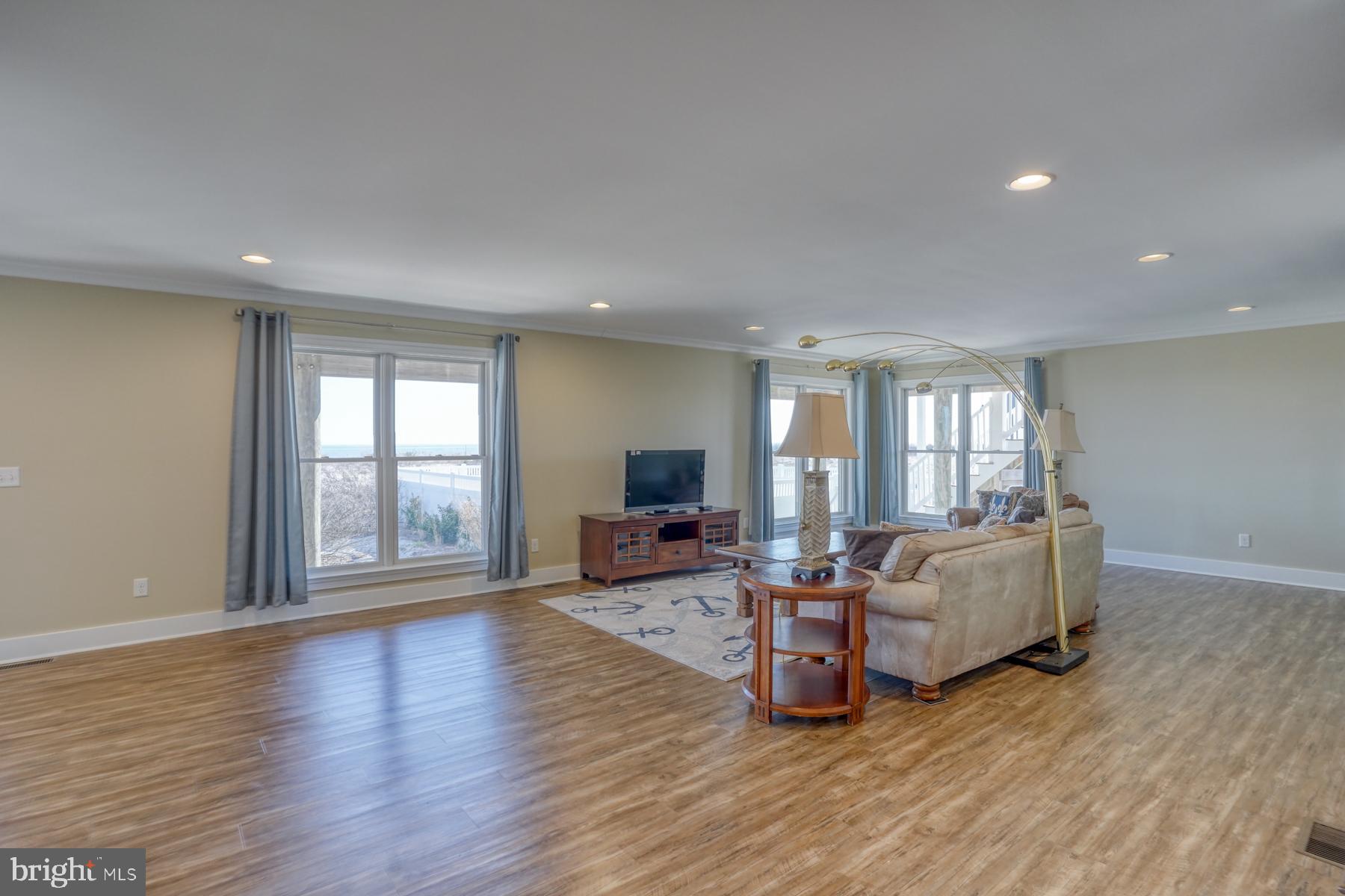 BACK BAY COVE - Residential