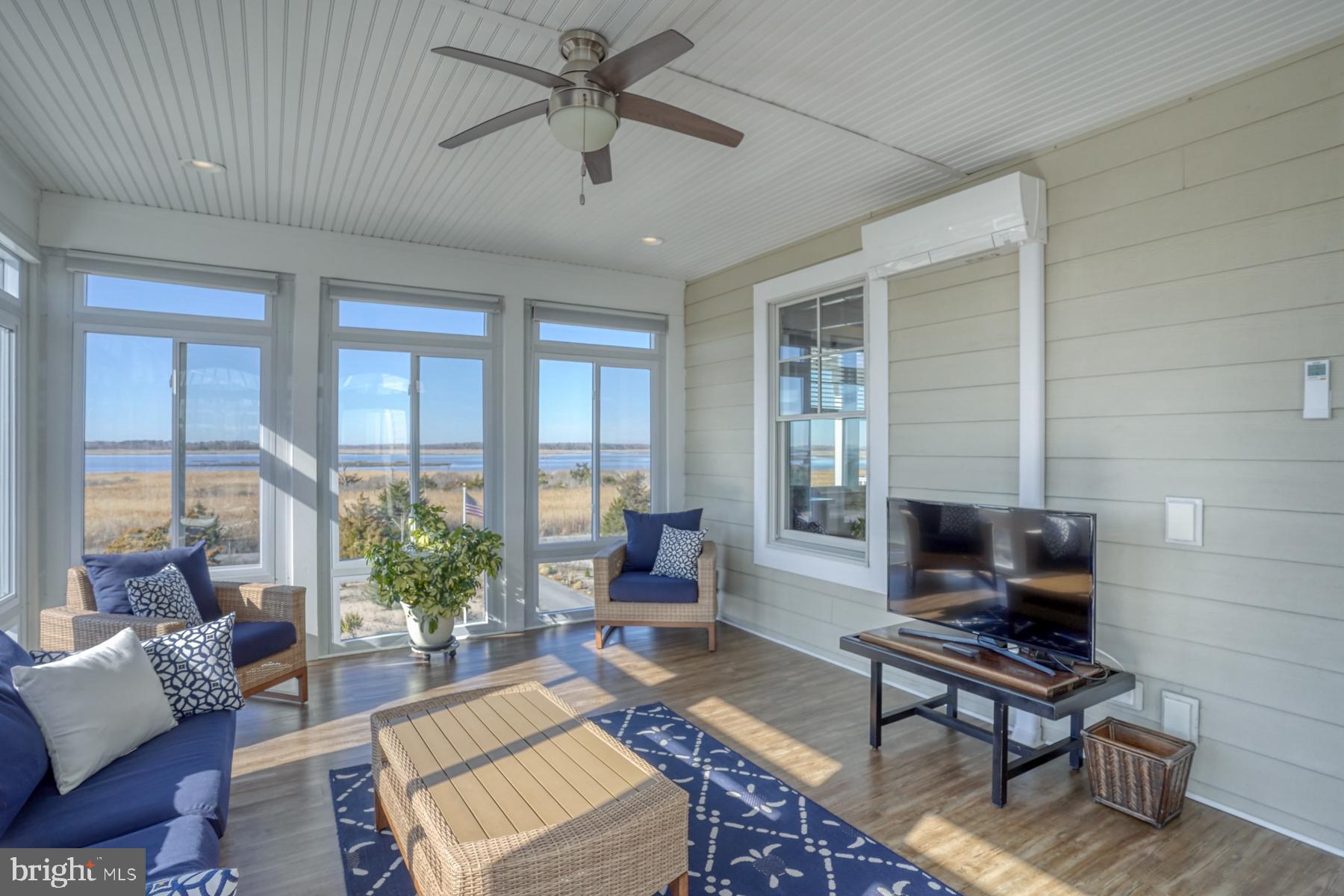 BACK BAY COVE - Residential