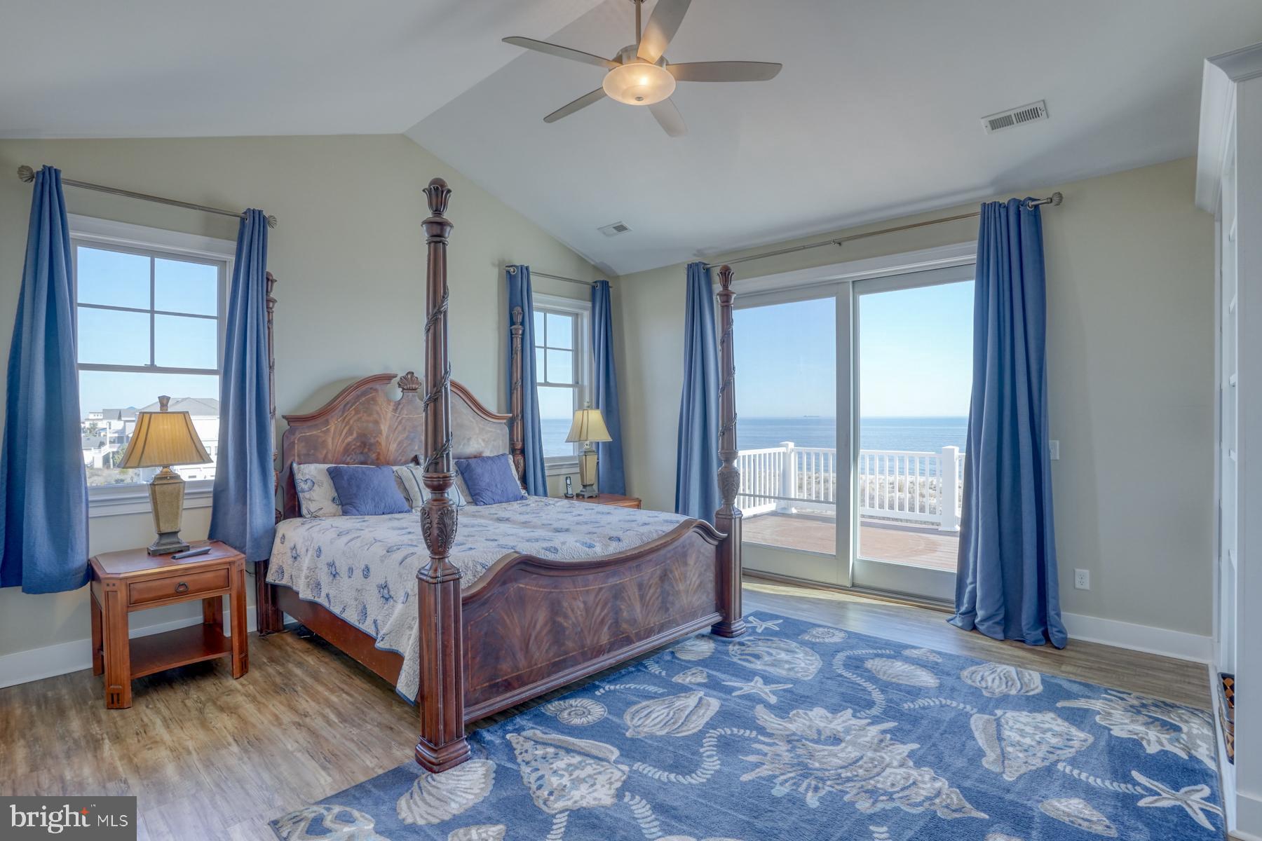 BACK BAY COVE - Residential