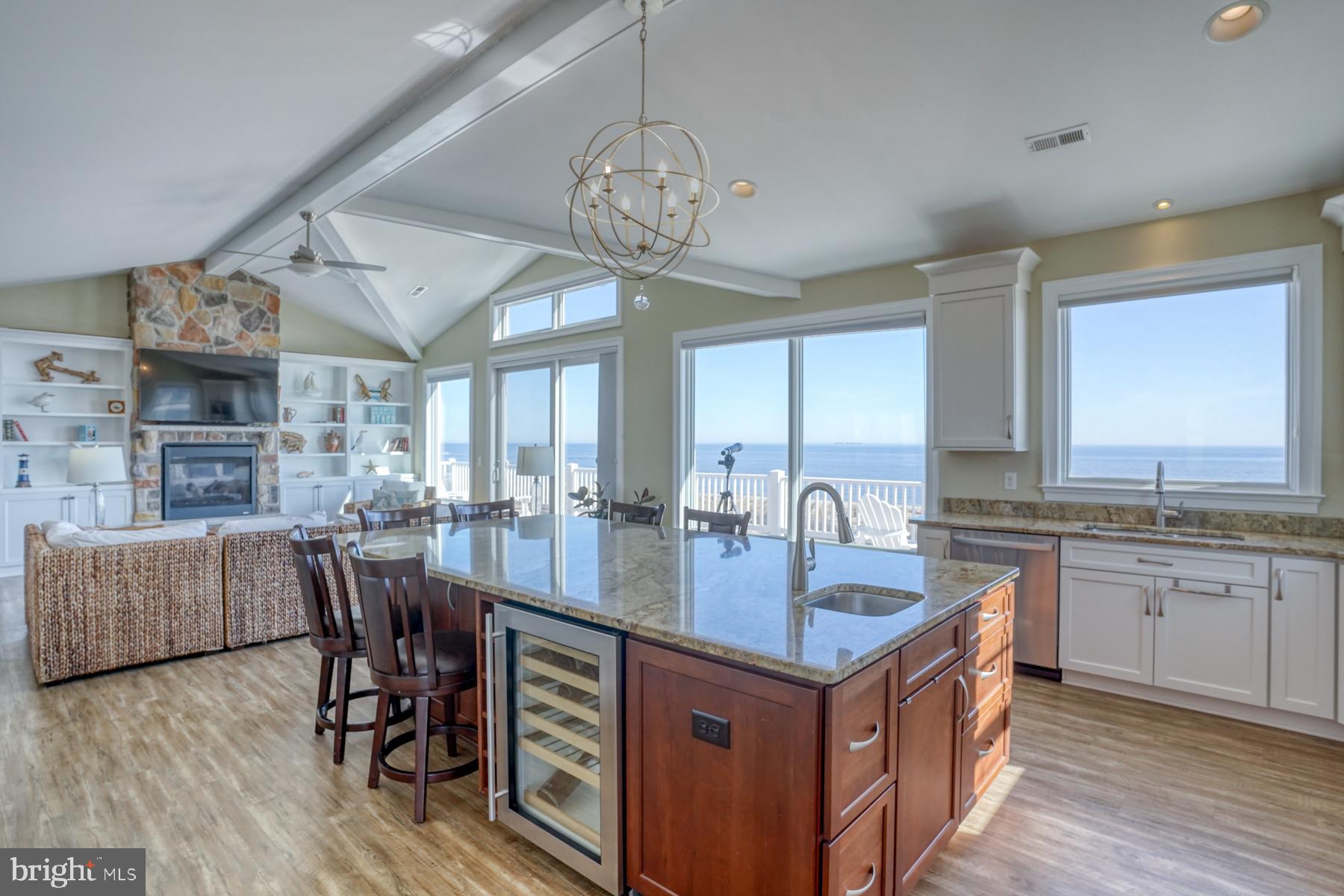 BACK BAY COVE - Residential