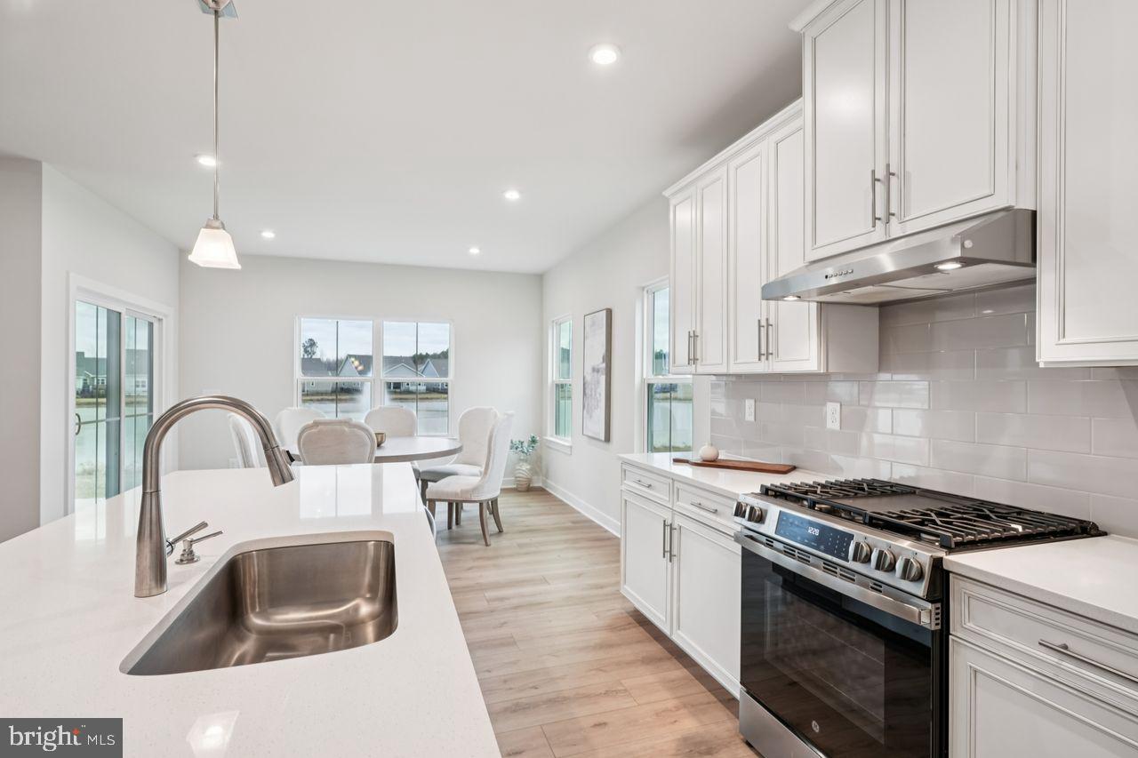 AZALEA WOODS - Residential