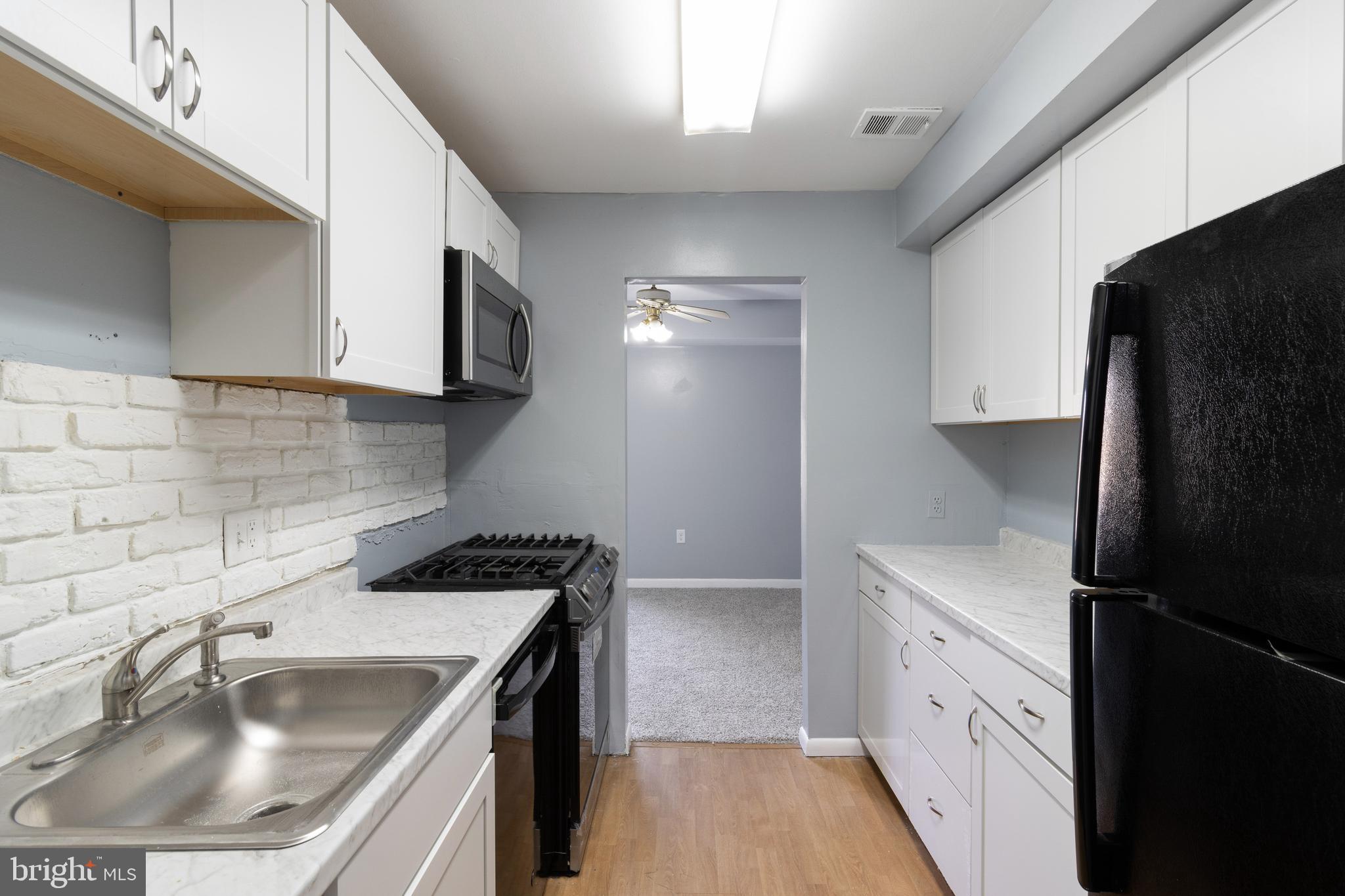 CROSS FOX - Residential