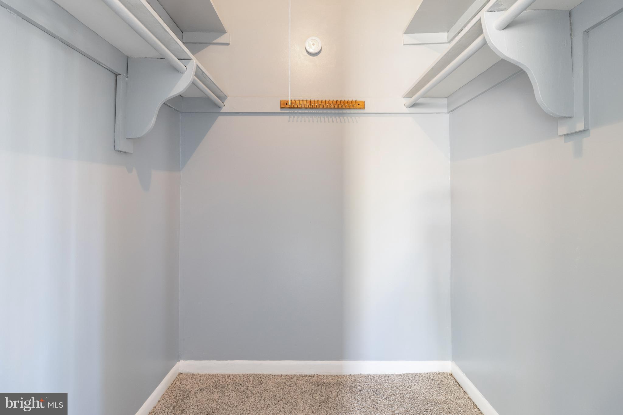 CROSS FOX - Residential