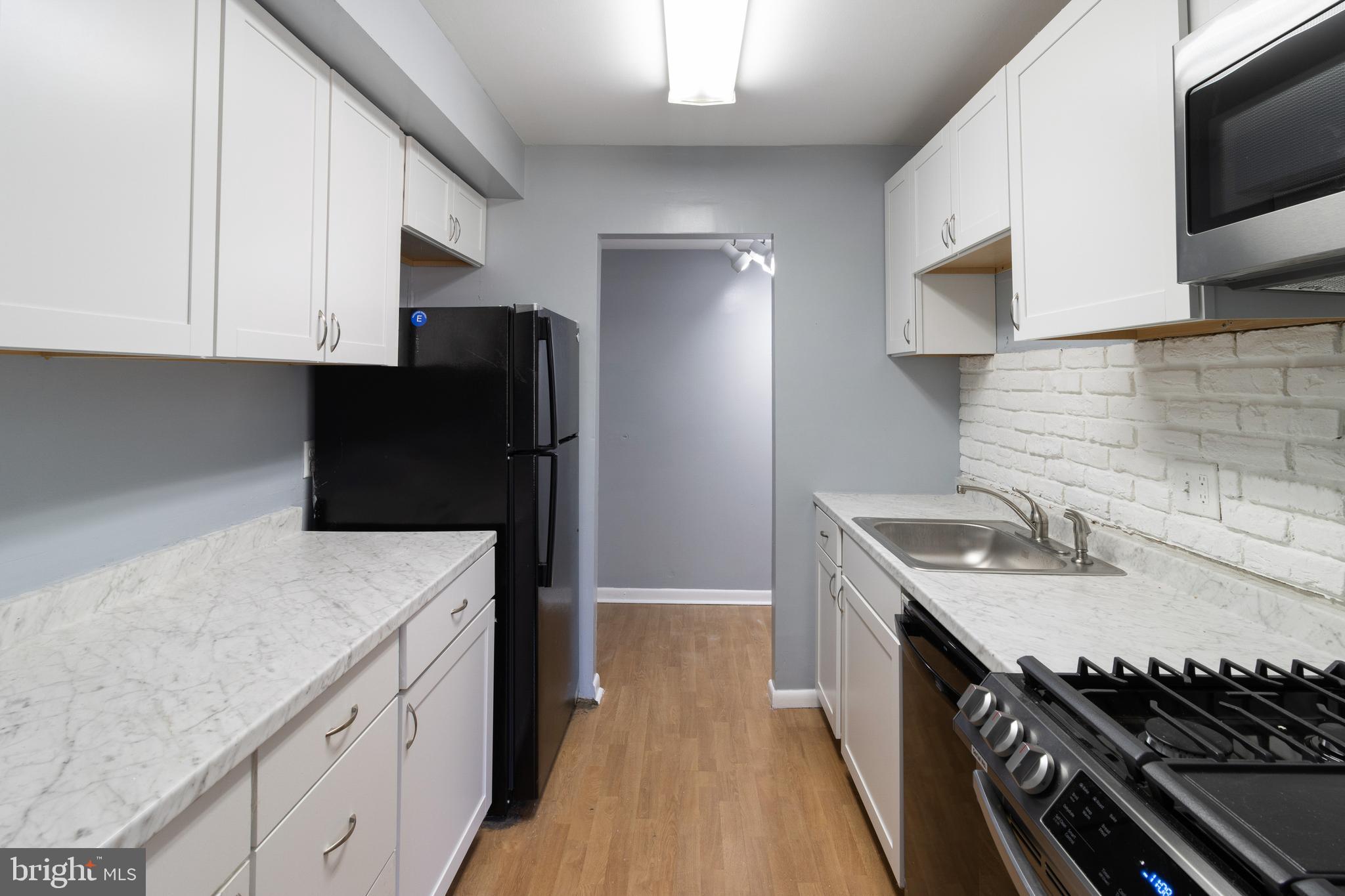 CROSS FOX - Residential