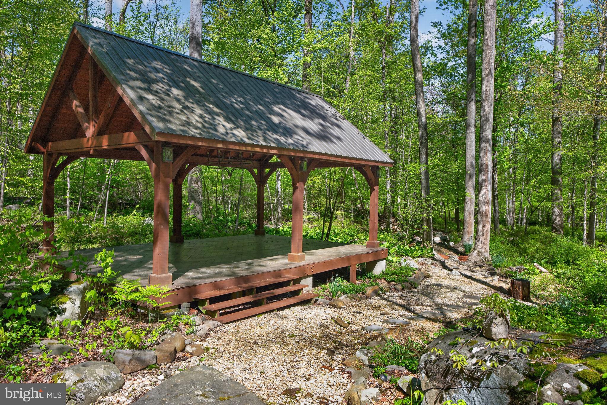 FOX RUN - Residential