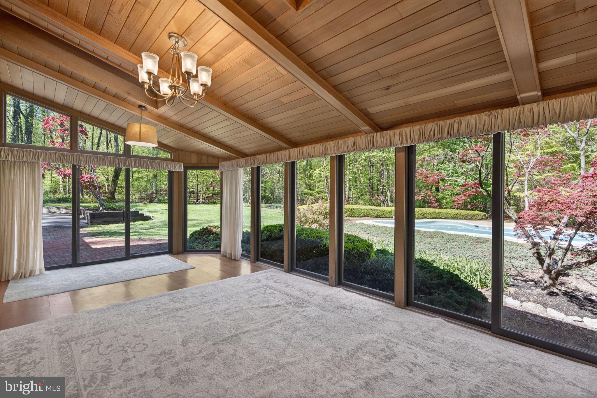 FOX RUN - Residential