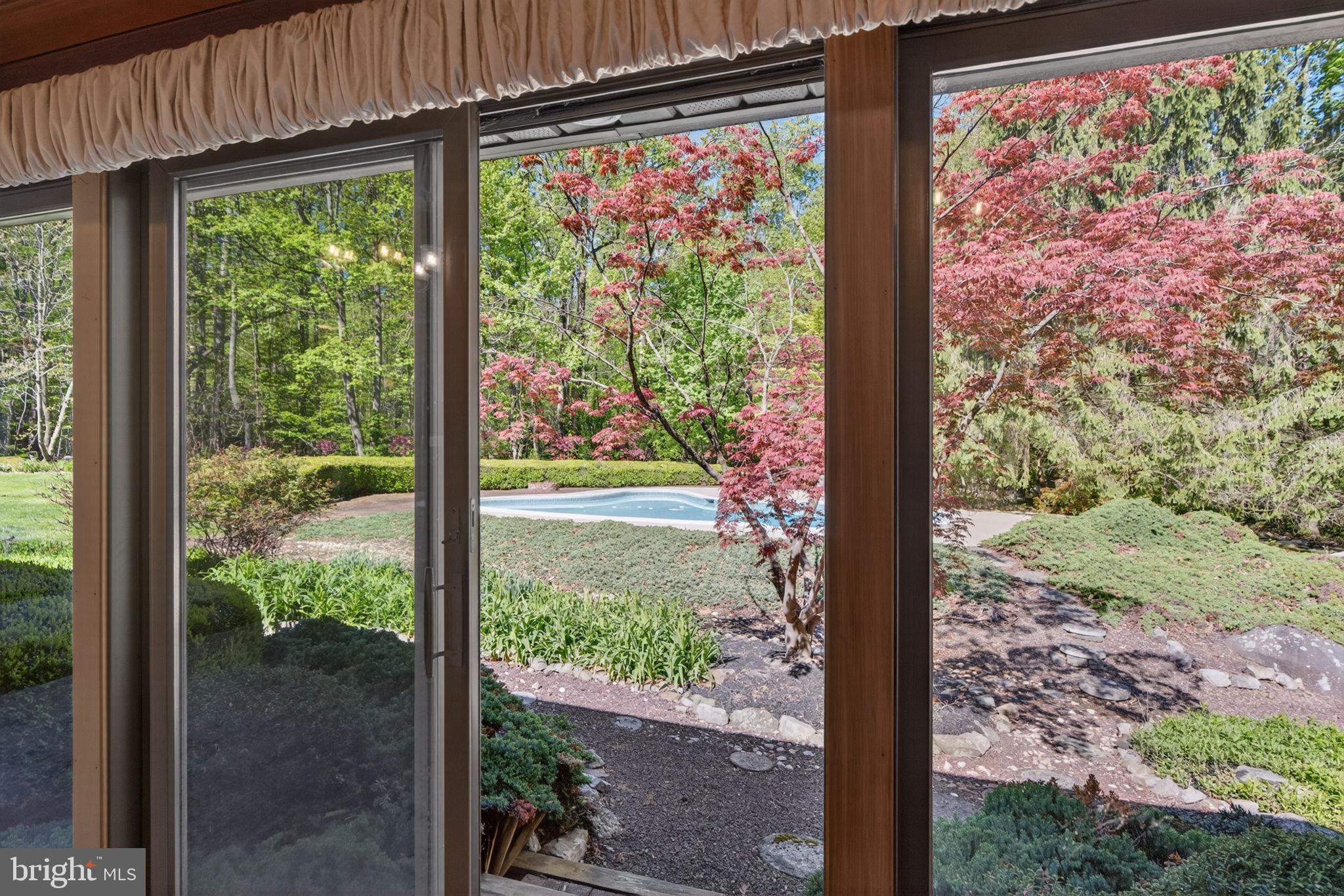 FOX RUN - Residential