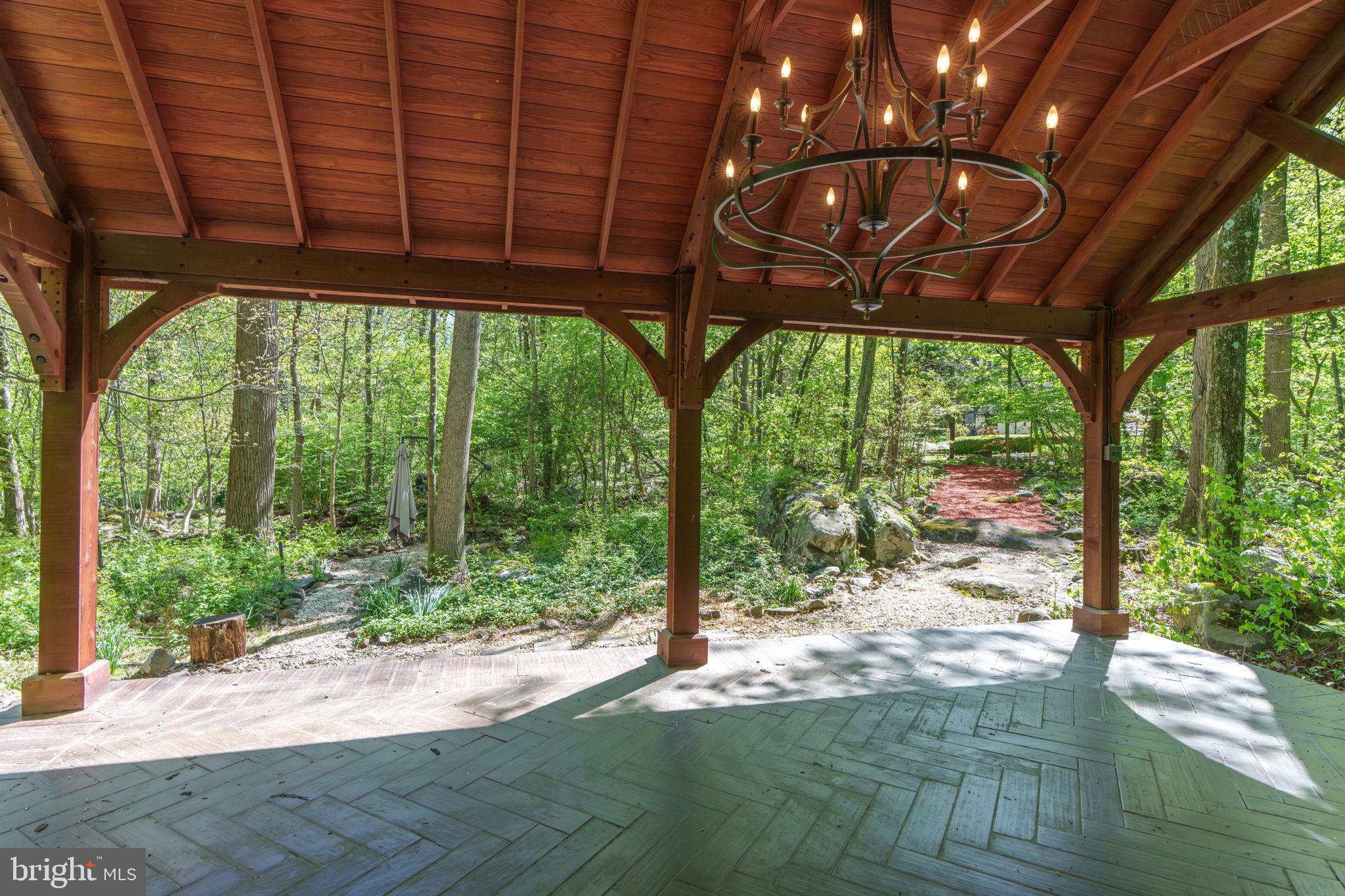 FOX RUN - Residential
