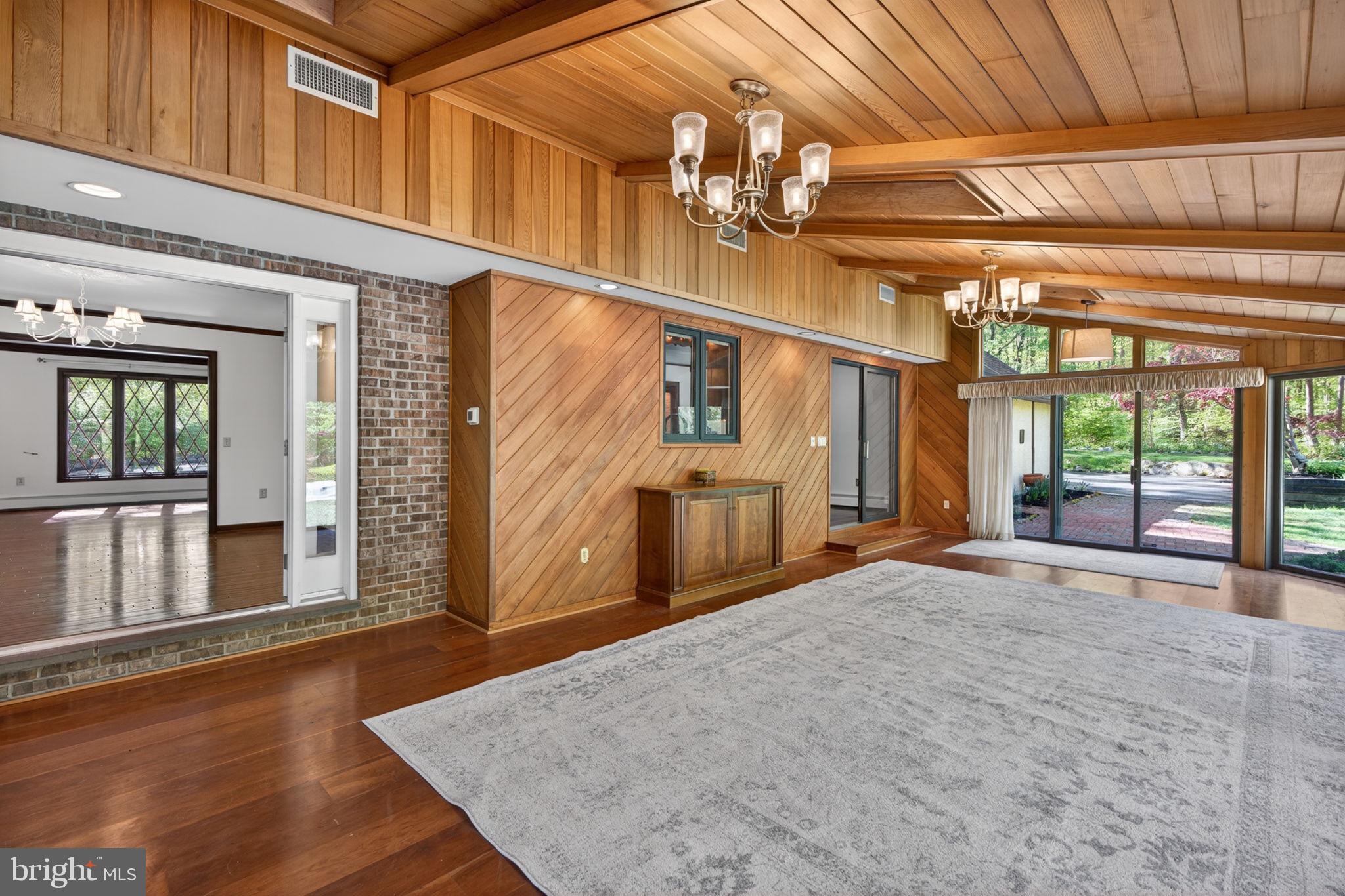 FOX RUN - Residential