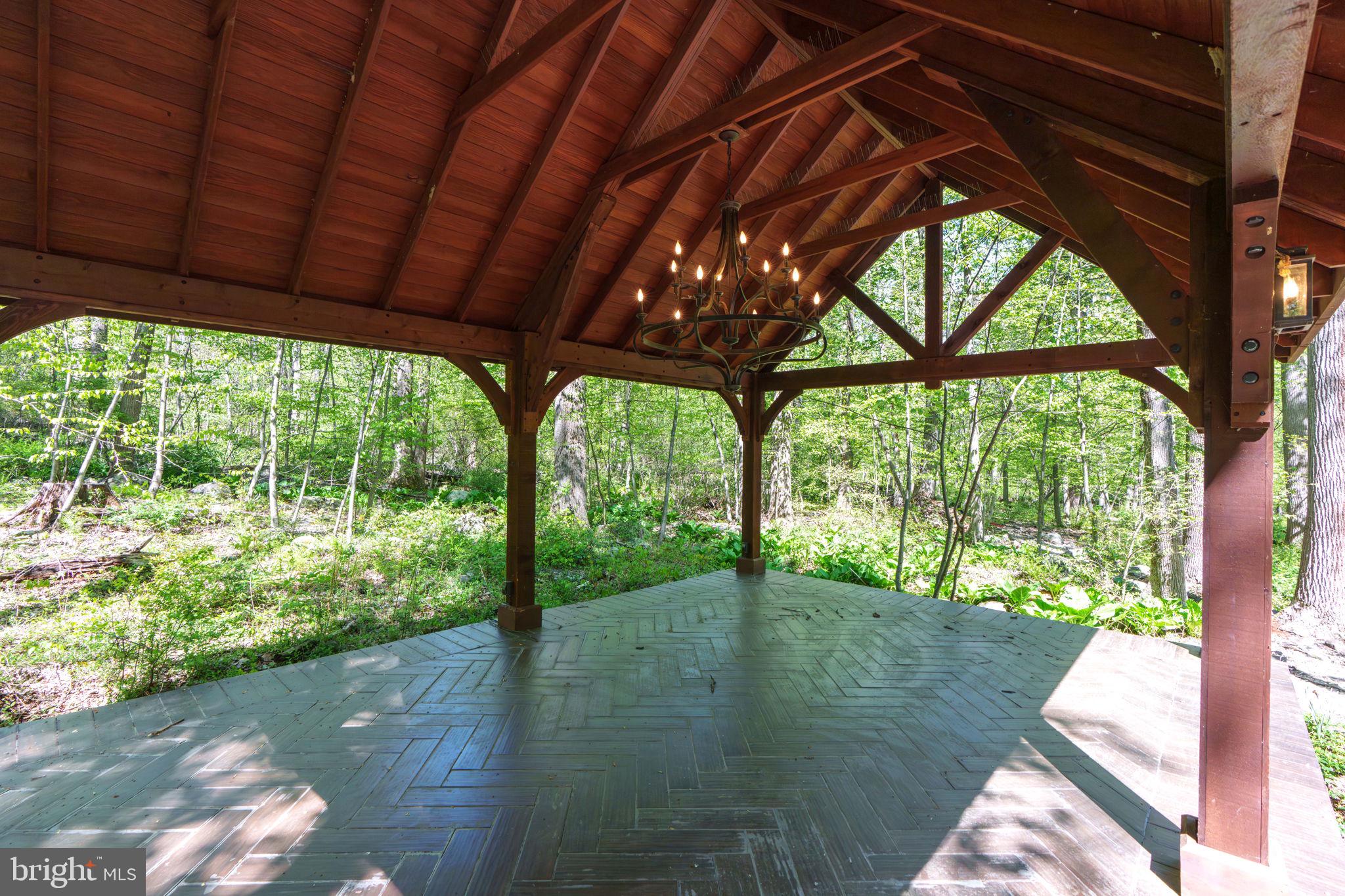 FOX RUN - Residential