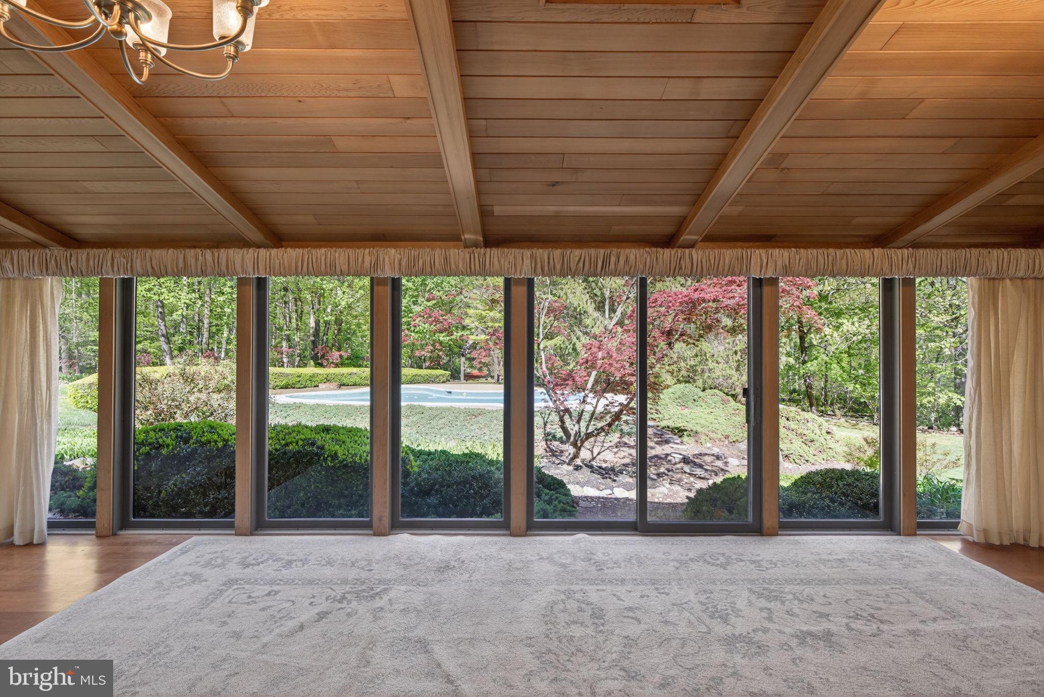 FOX RUN - Residential