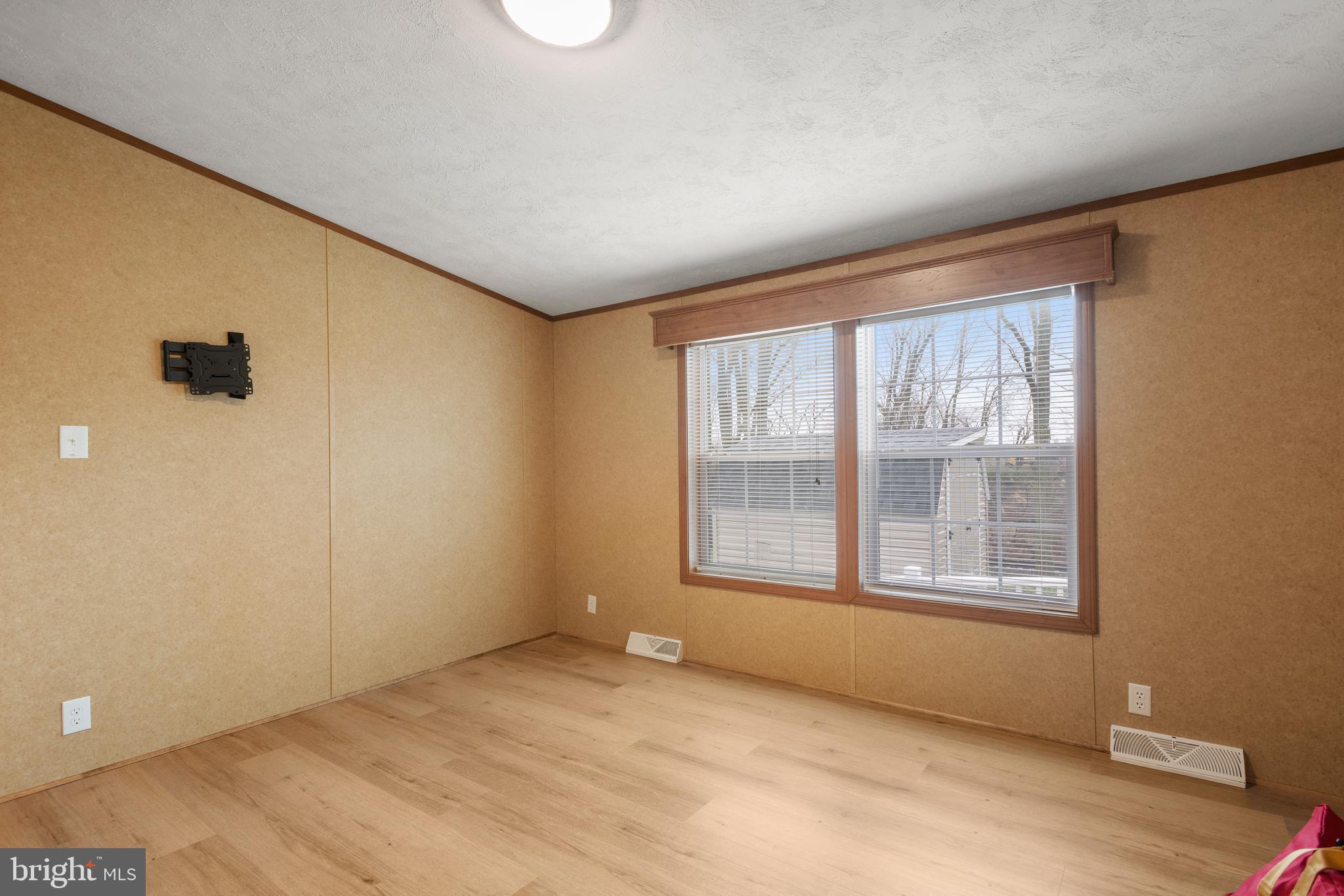 TRIPLE J MHP - Residential