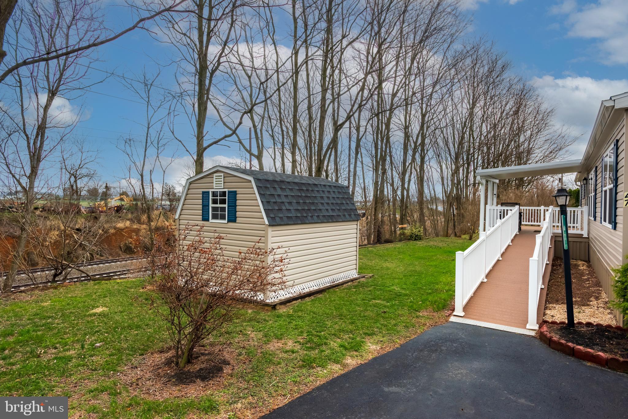 TRIPLE J MHP - Residential