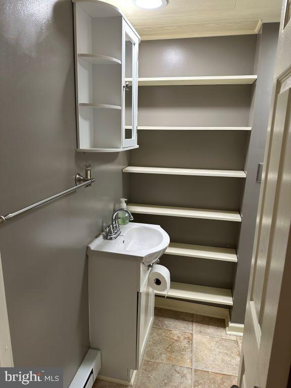 BLUE RIDGE SUMMIT - Residential Lease