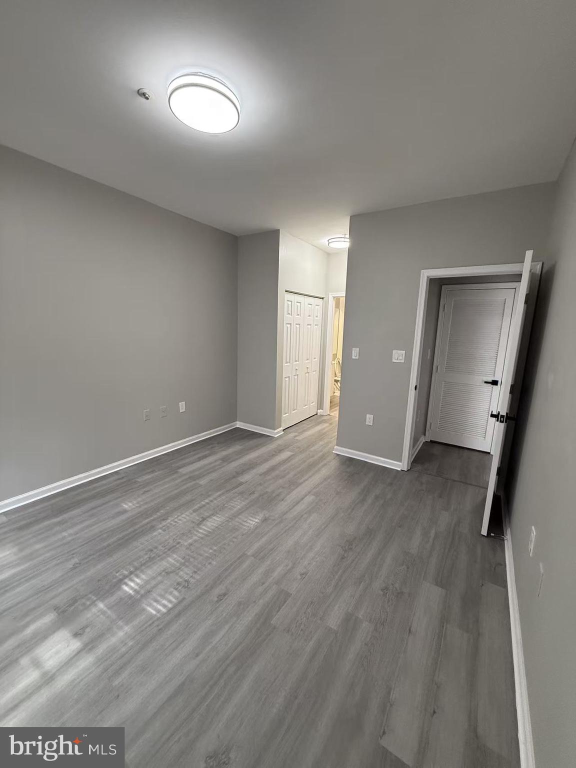 SILVERBROOK FARMS - Residential