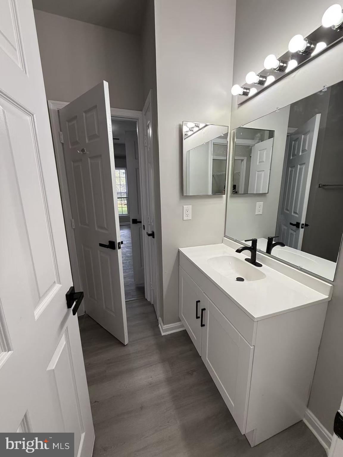 SILVERBROOK FARMS - Residential