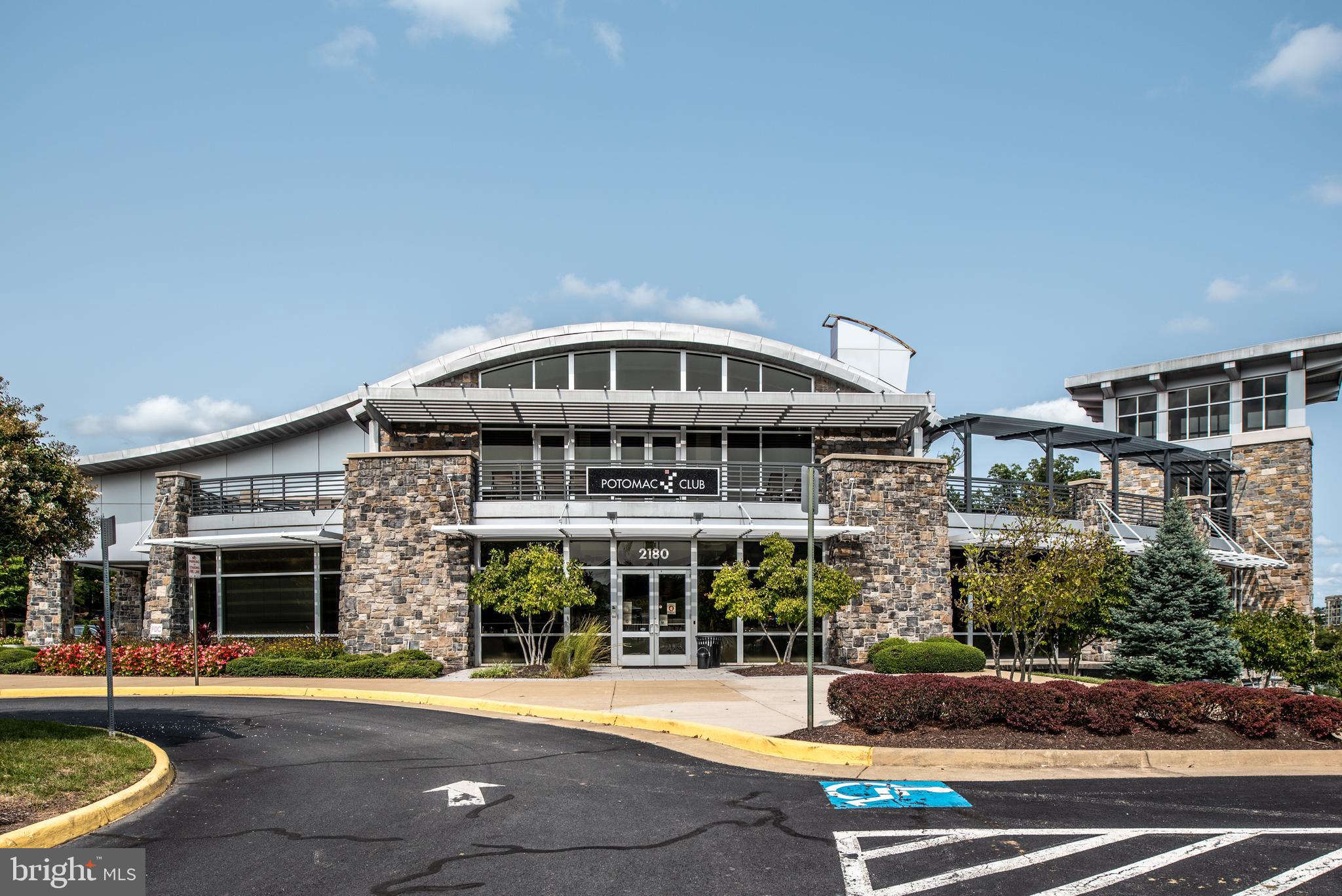 POTOMAC CLUB - Residential
