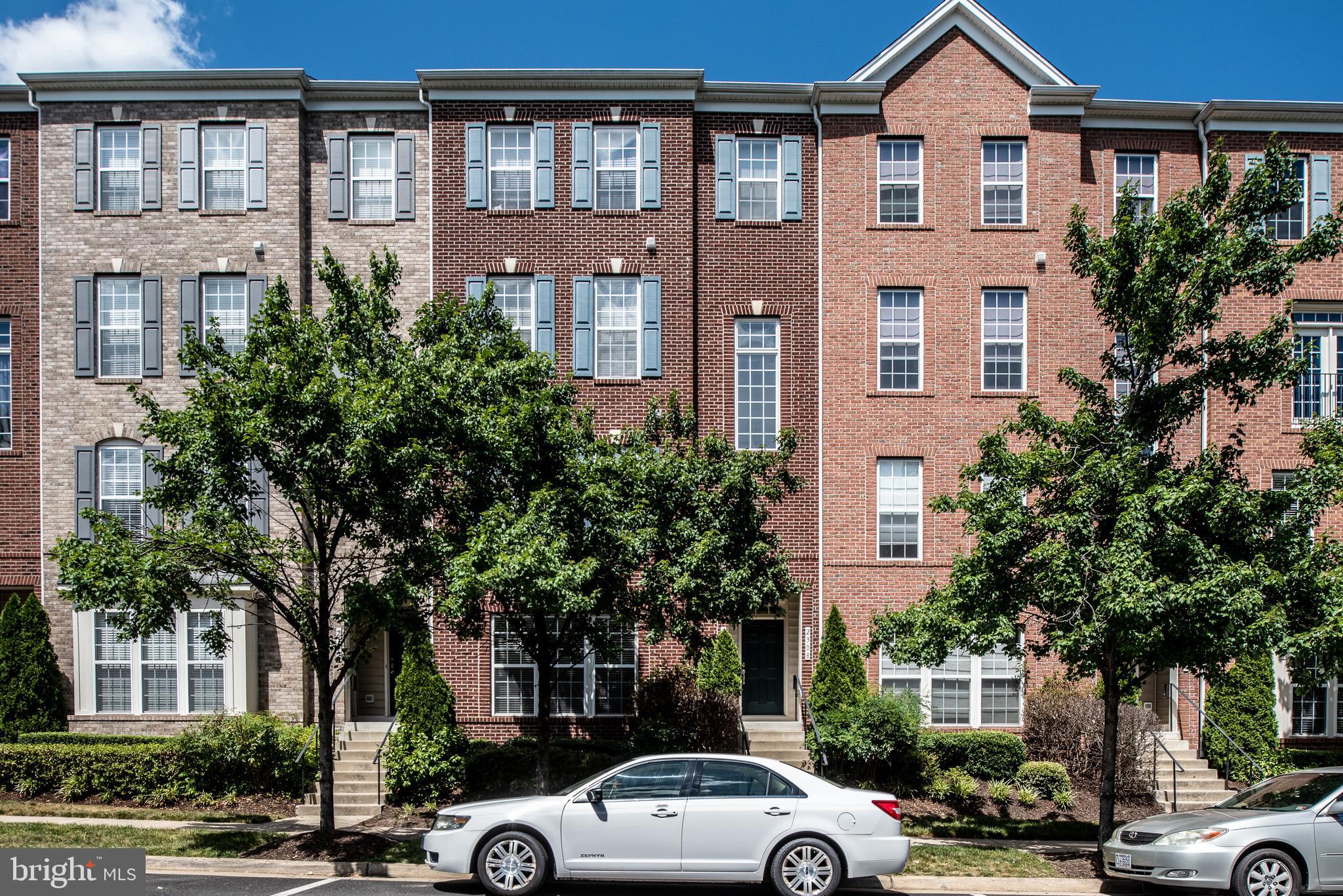 POTOMAC CLUB - Residential