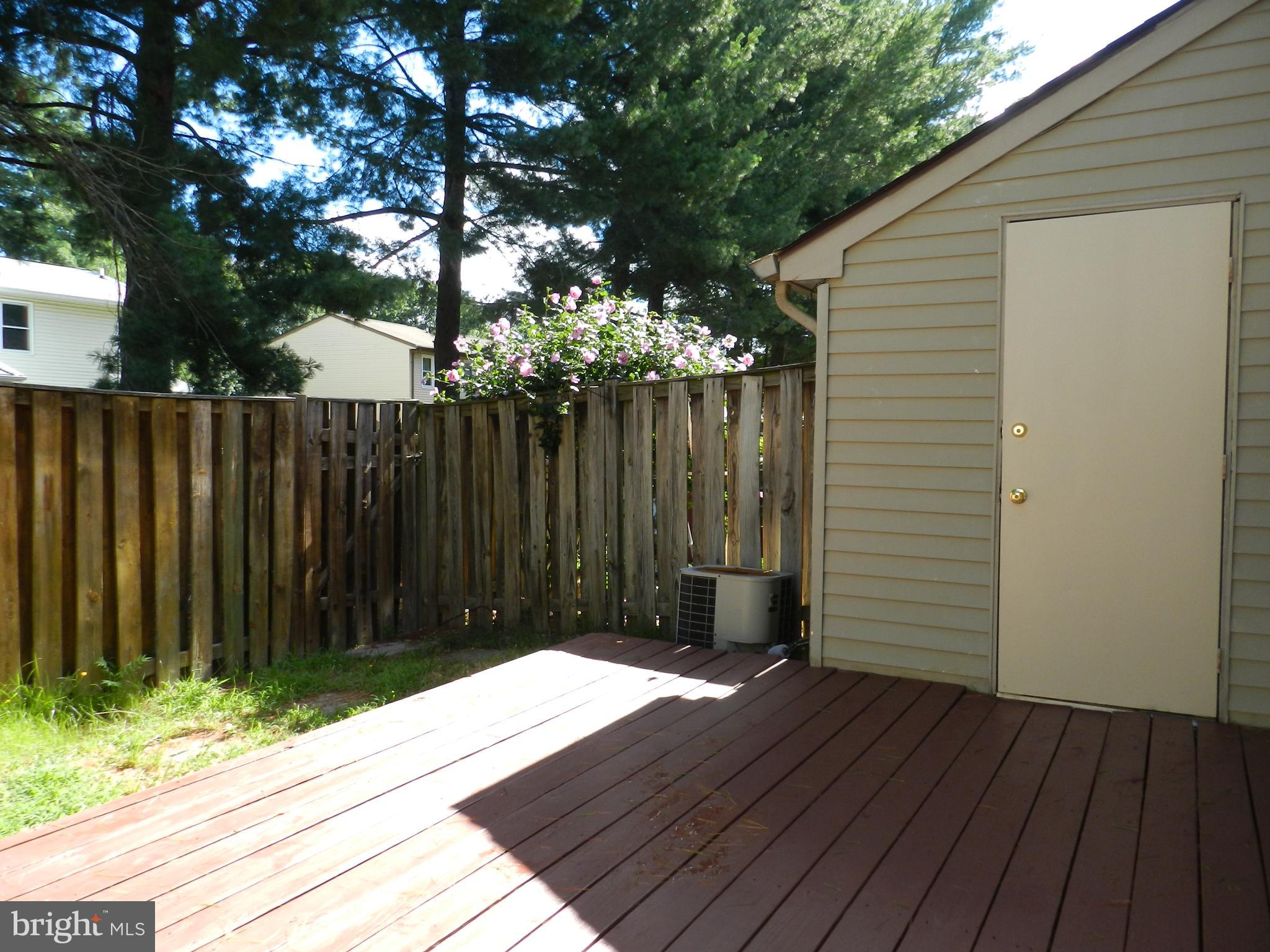 FAIRVIEW COMMONS - Residential Lease