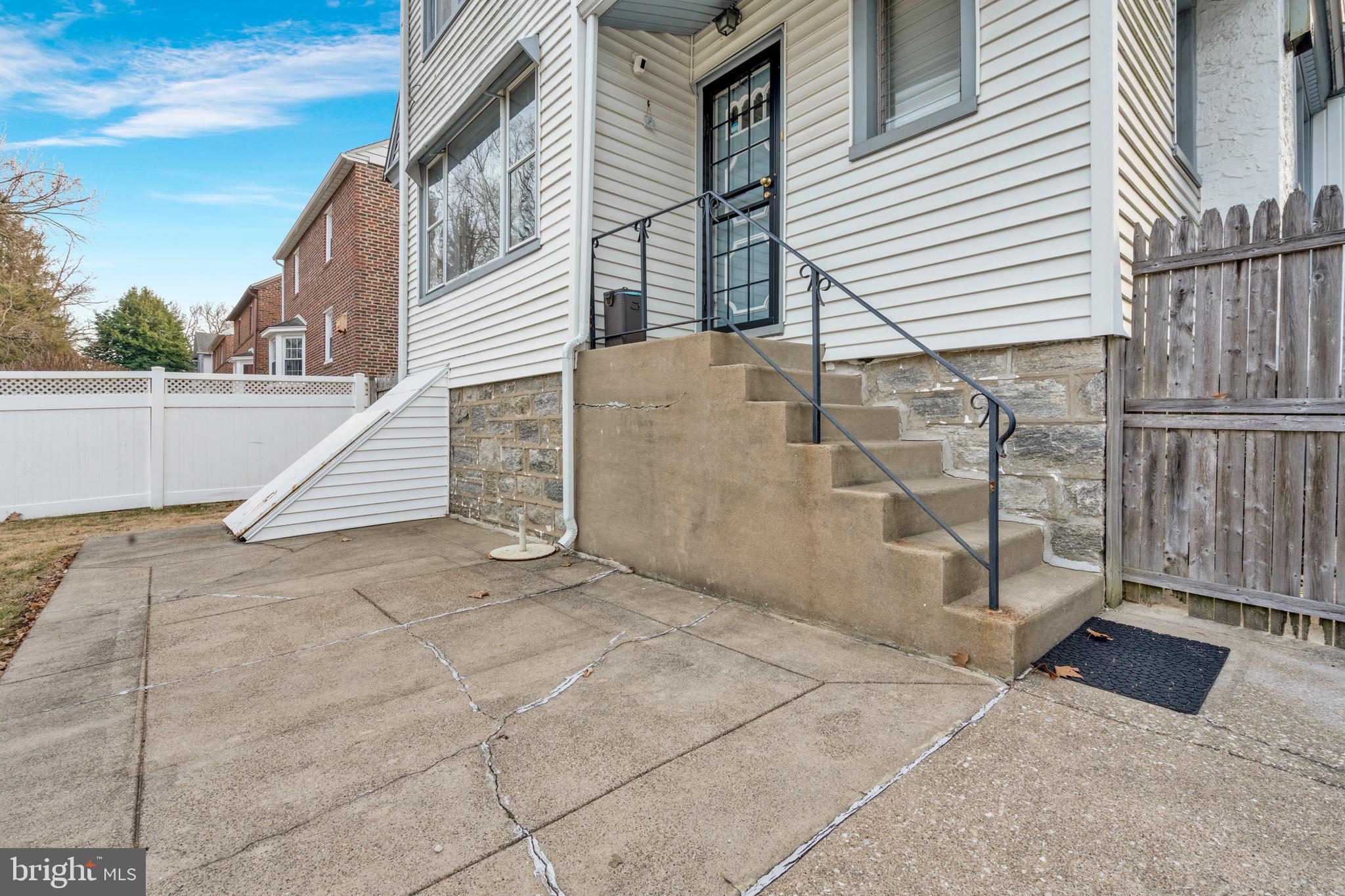 DREXEL PLAZA - Residential