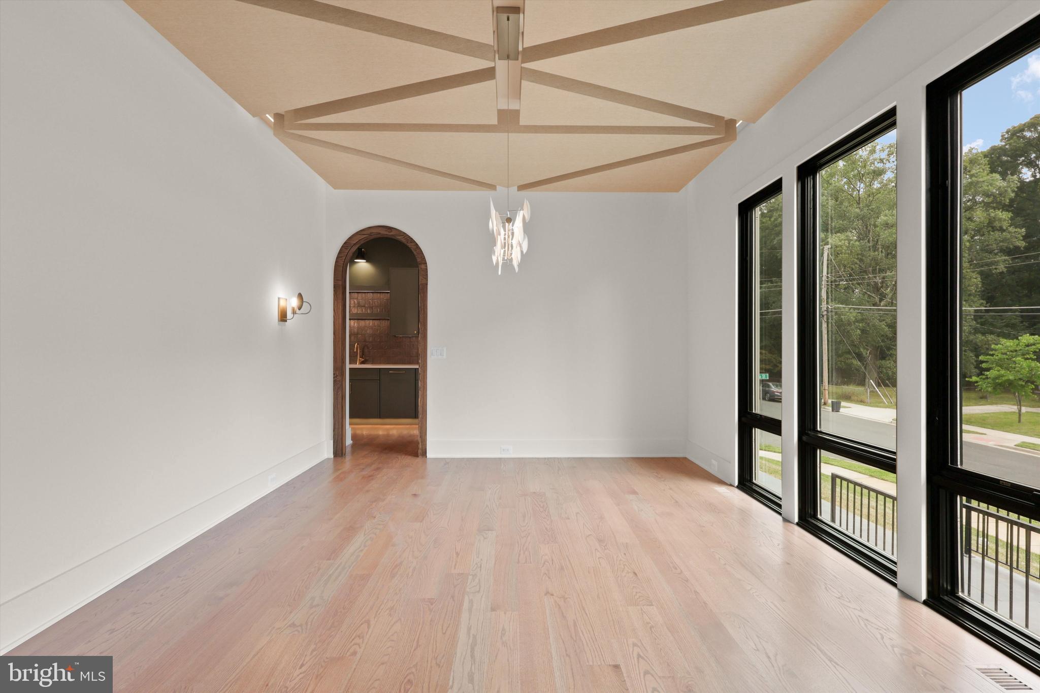 VIENNA WOODS - Residential