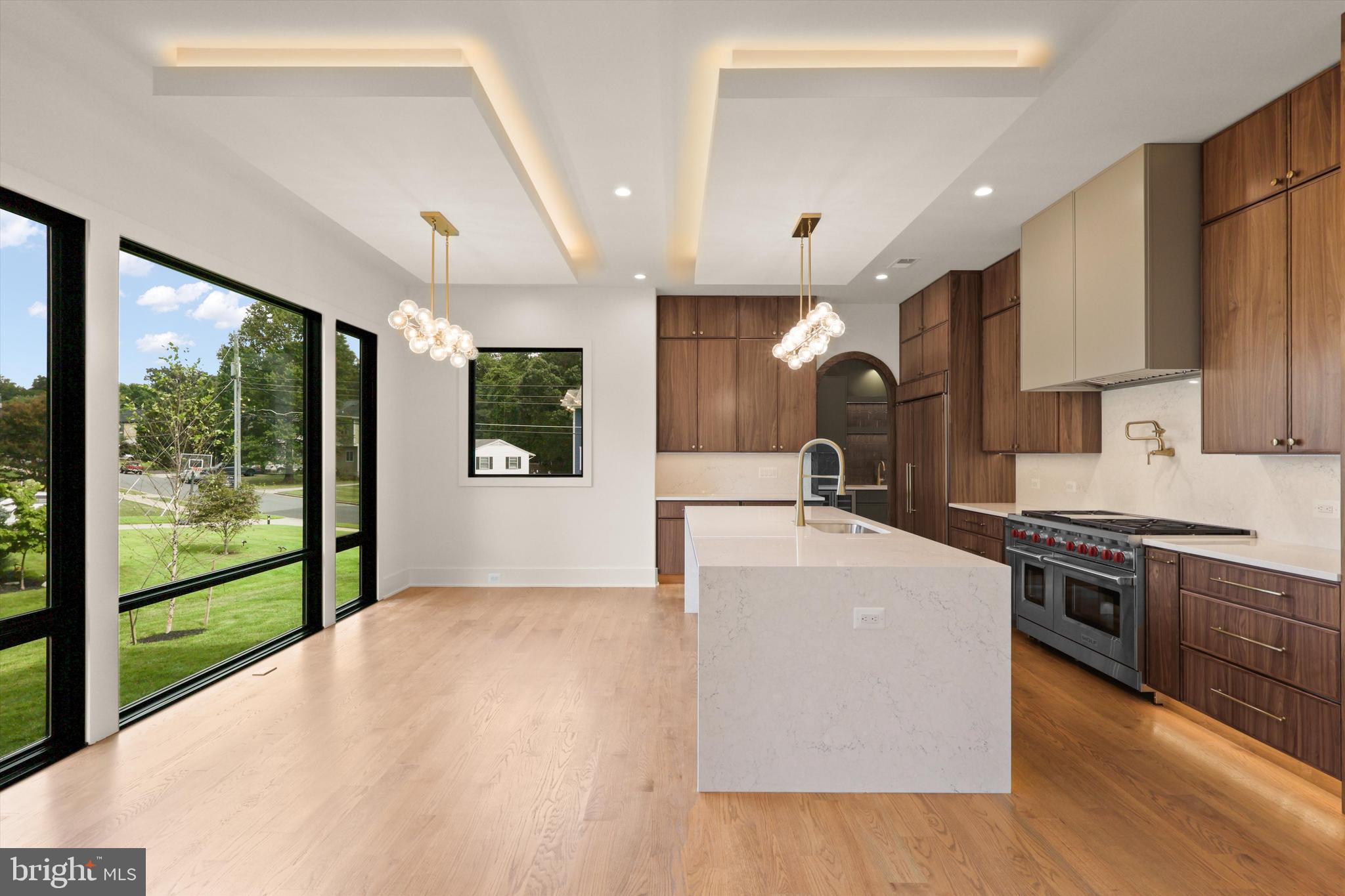 VIENNA WOODS - Residential