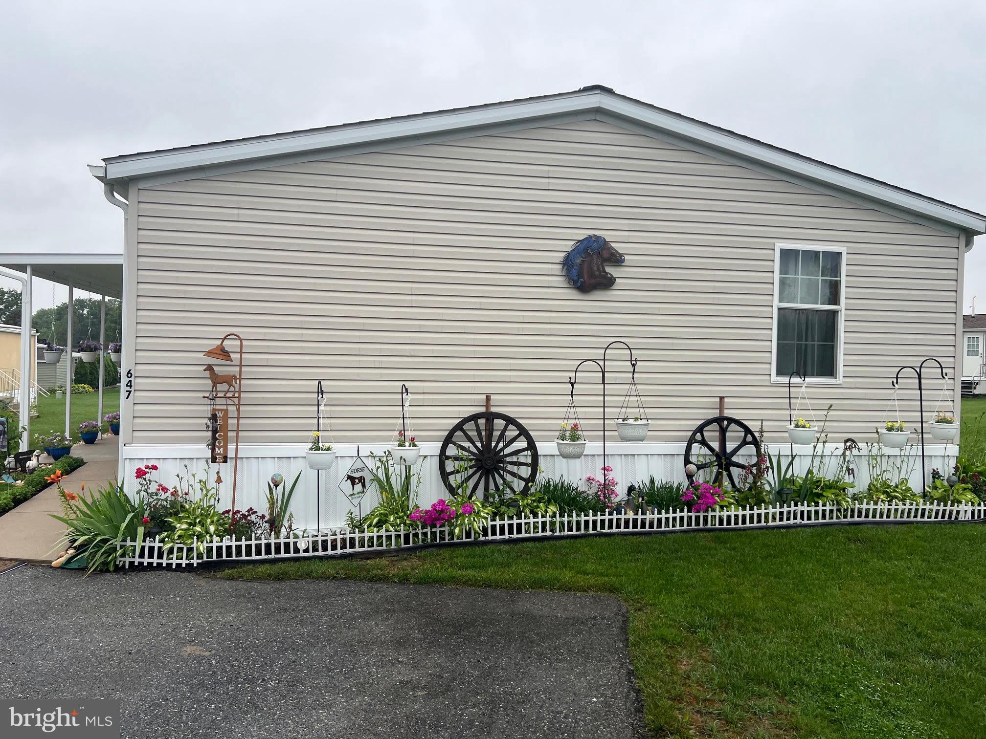 647 LILAC DRIVE